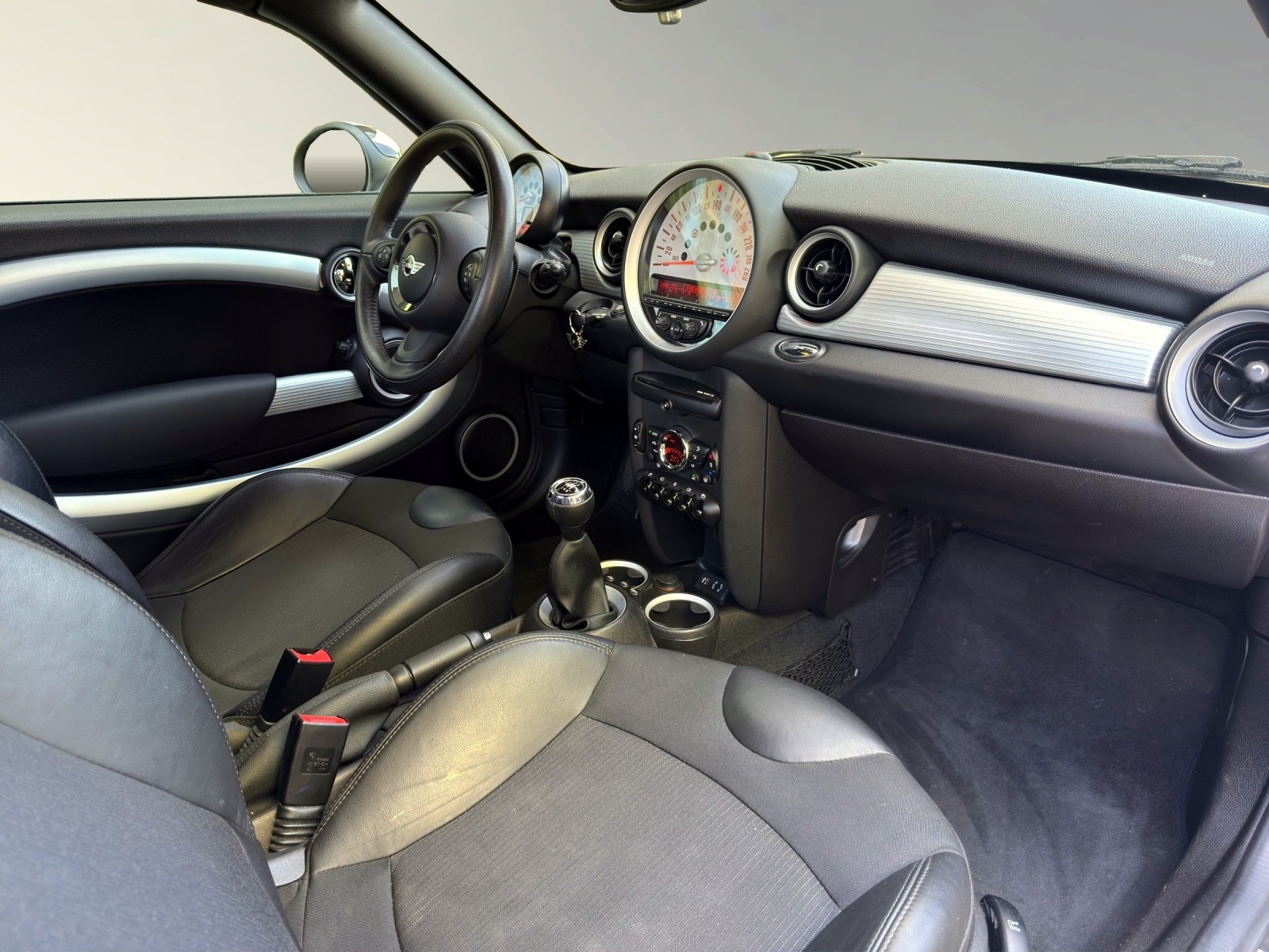 MINI Coupé R58 1.6i Cooper-image-13