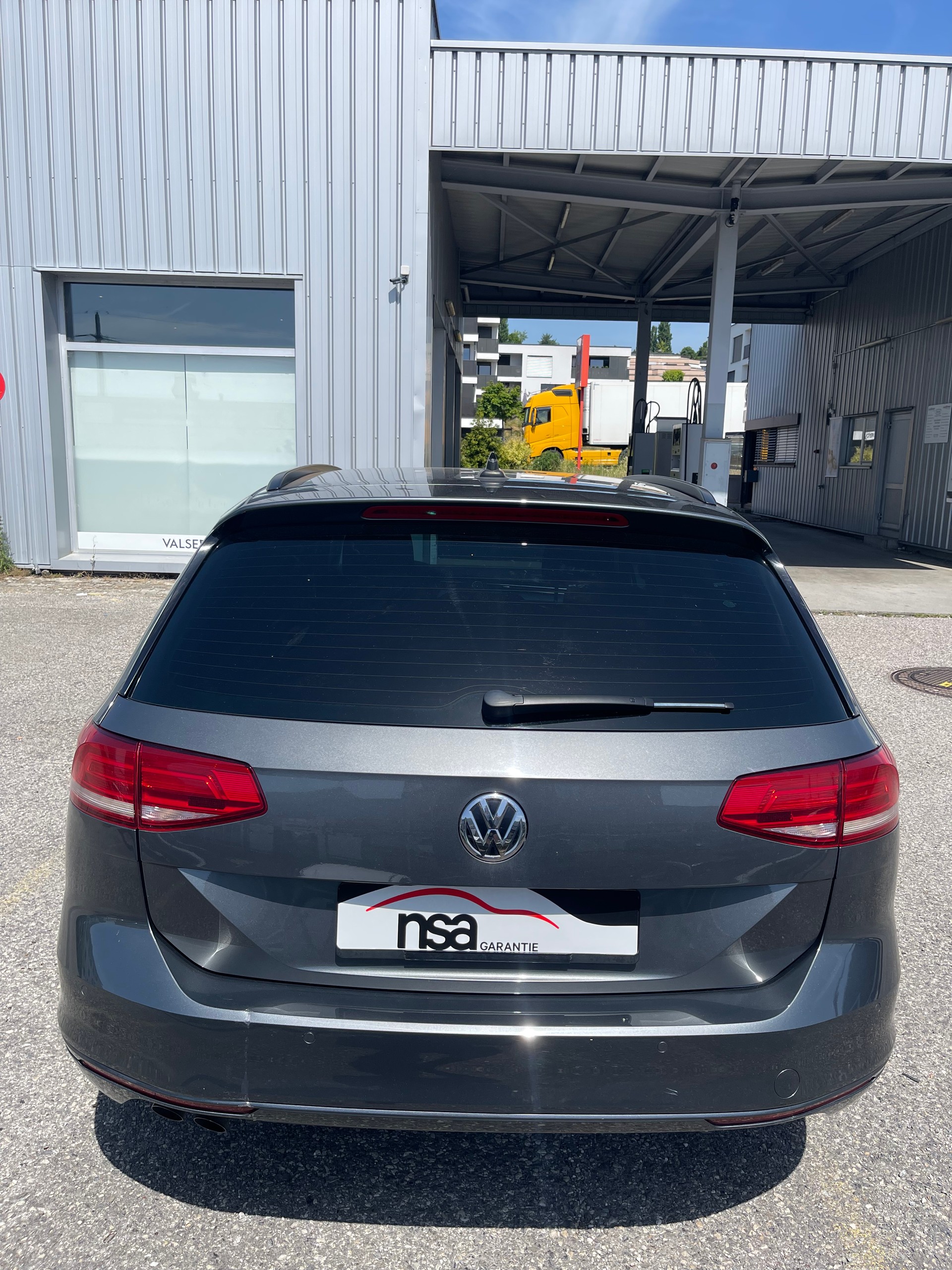 VW Passat Variant 2.0 TDI BMT Comfortline DSG 4Motion-image-6
