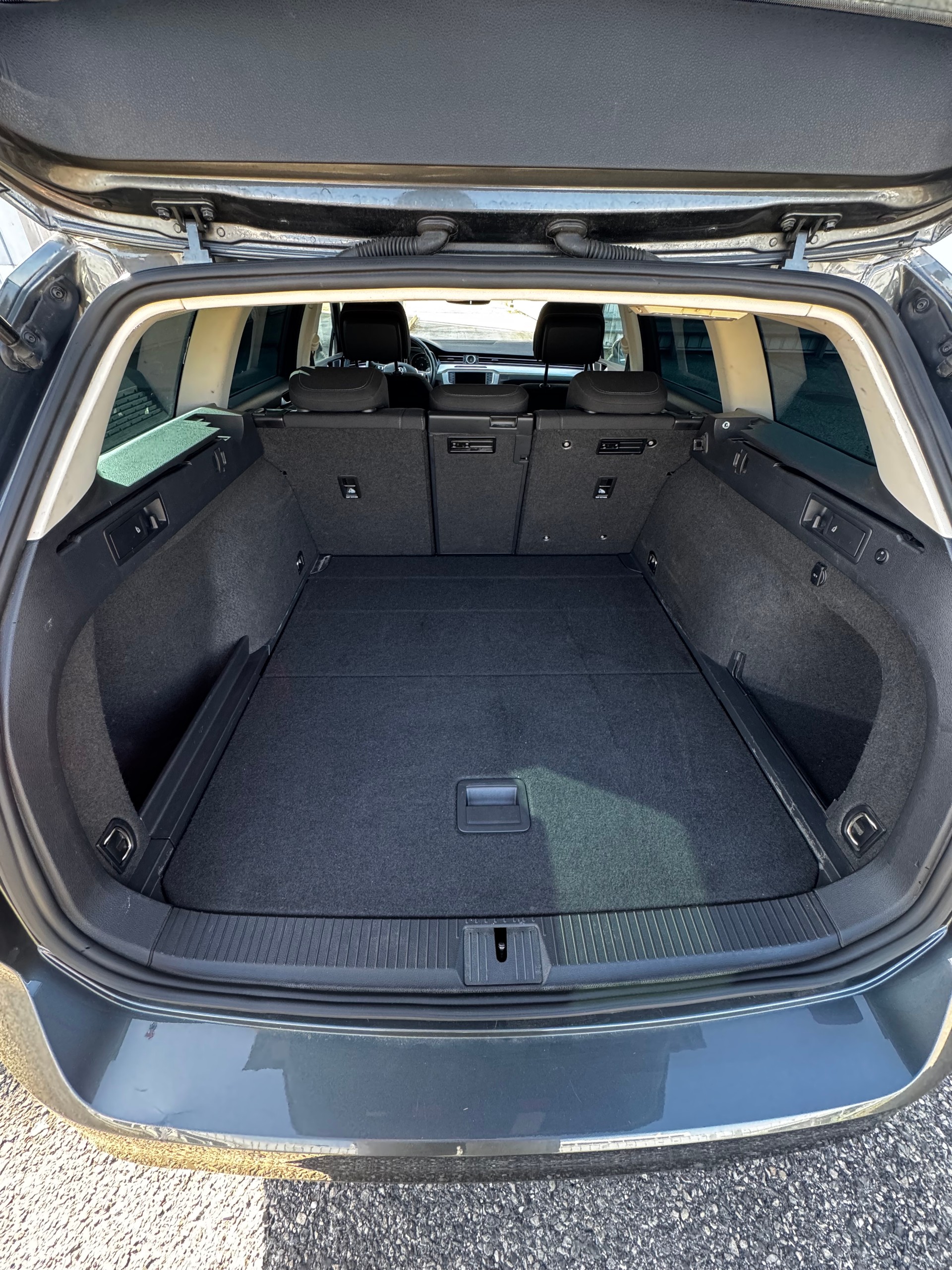 VW Passat Variant 2.0 TDI BMT Comfortline DSG 4Motion-image-13