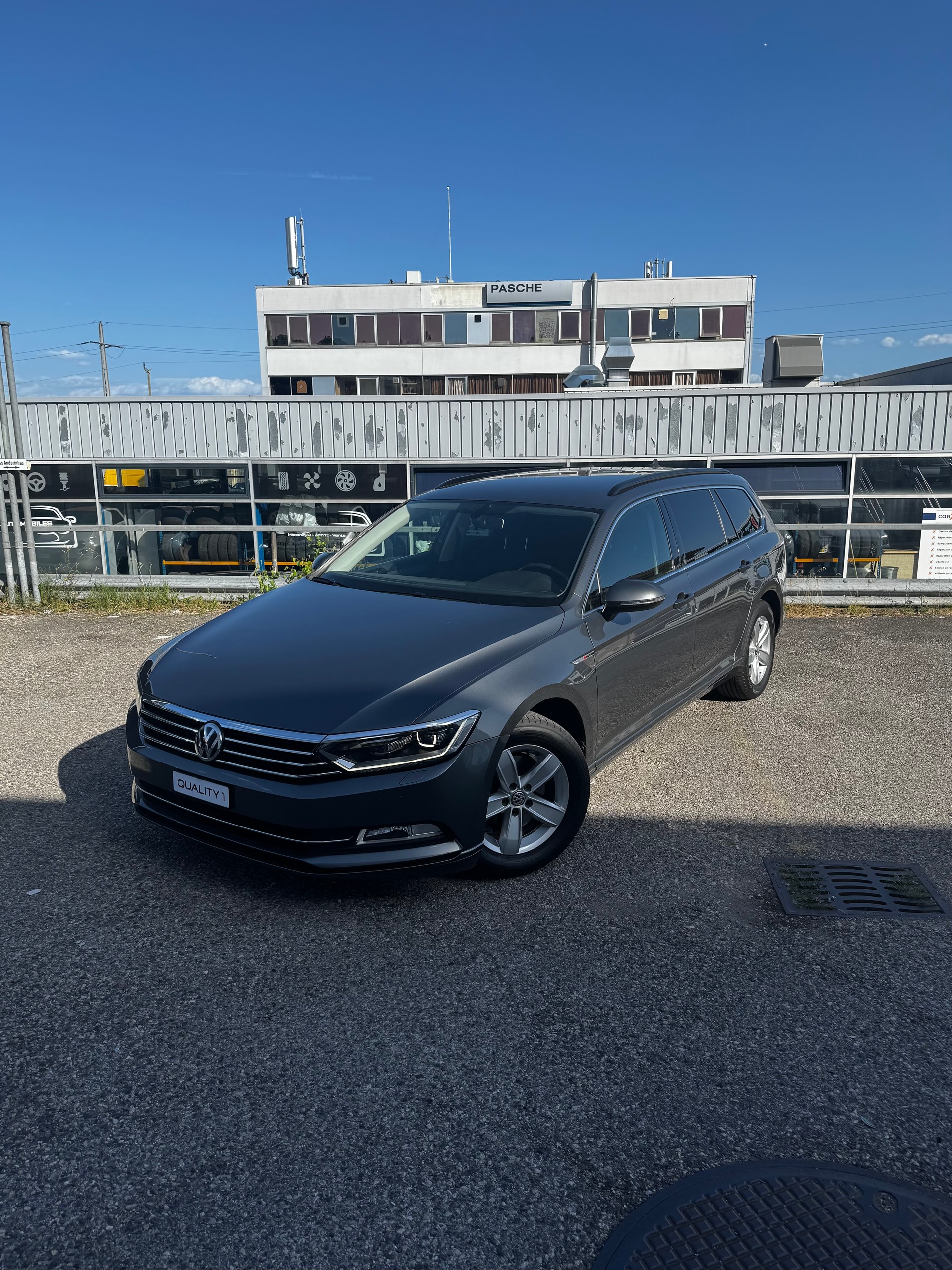 VW Passat Variant 2.0 TDI BMT Comfortline DSG 4Motion-image-0