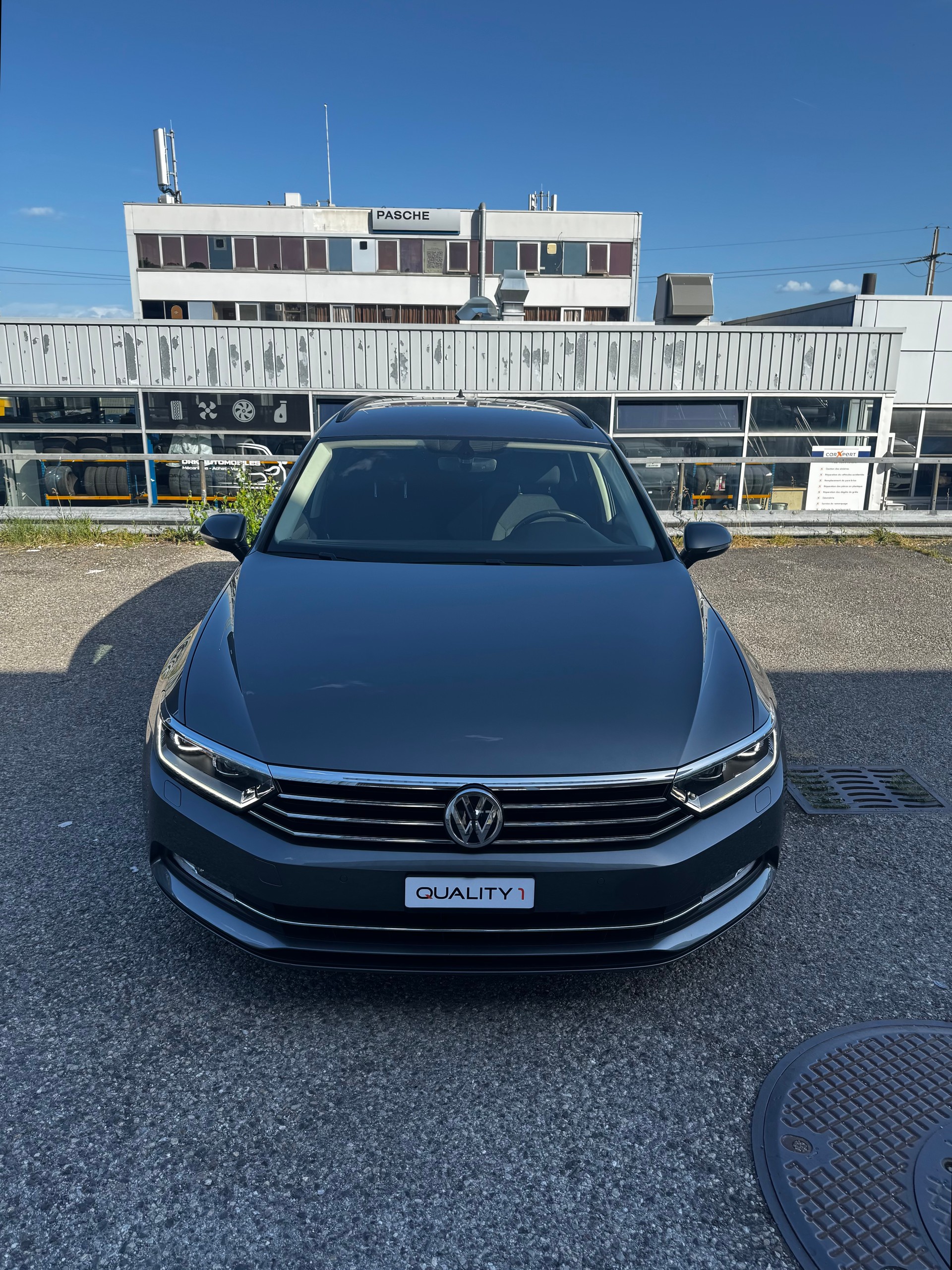 VW Passat Variant 2.0 TDI BMT Comfortline DSG 4Motion-image-4