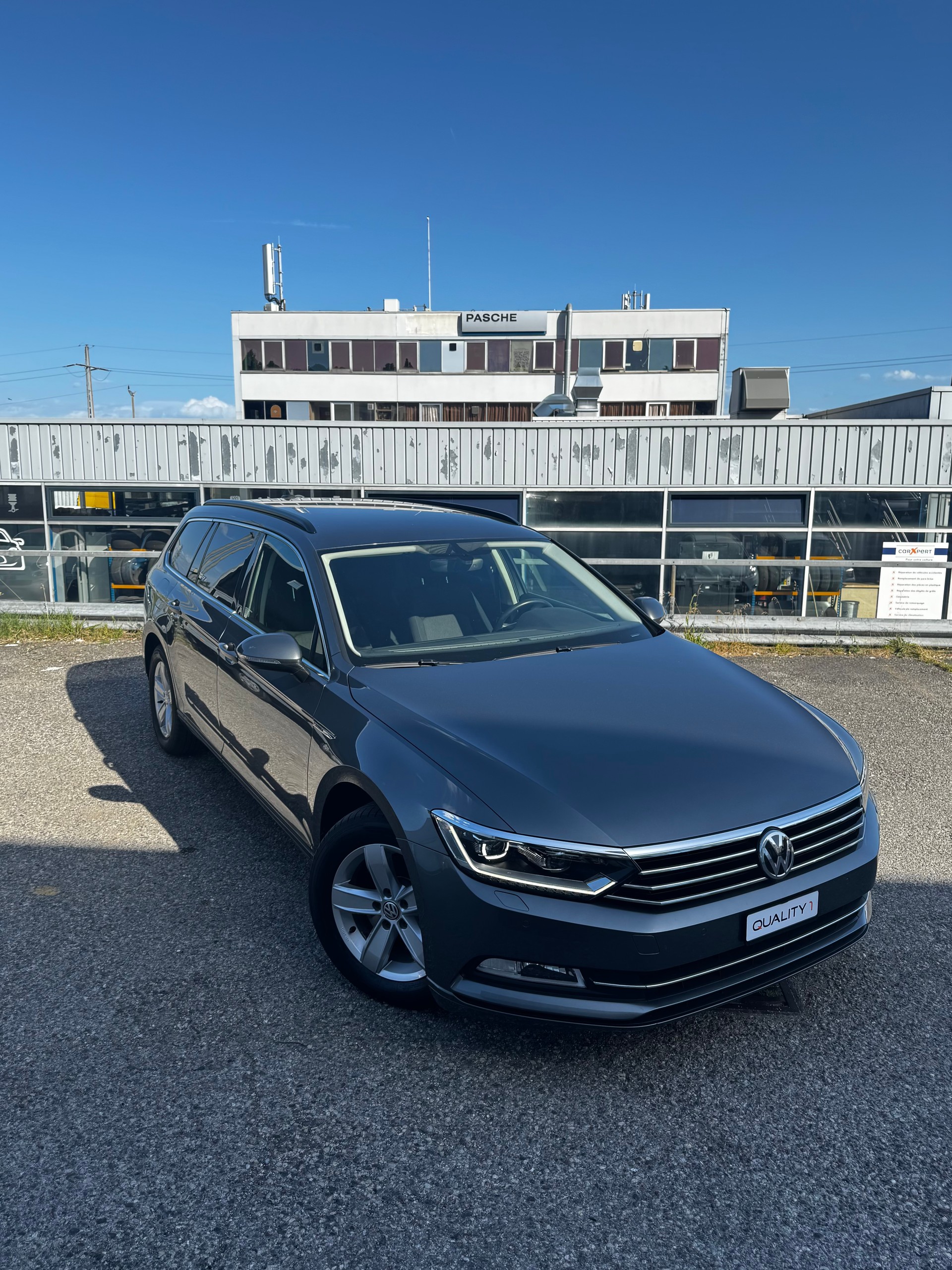 VW Passat Variant 2.0 TDI BMT Comfortline DSG 4Motion-image-1