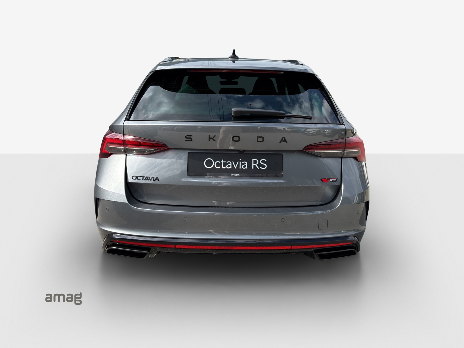SKODA Octavia Combi 2.0 TSI DSG RS 30 Years Edition-image-3