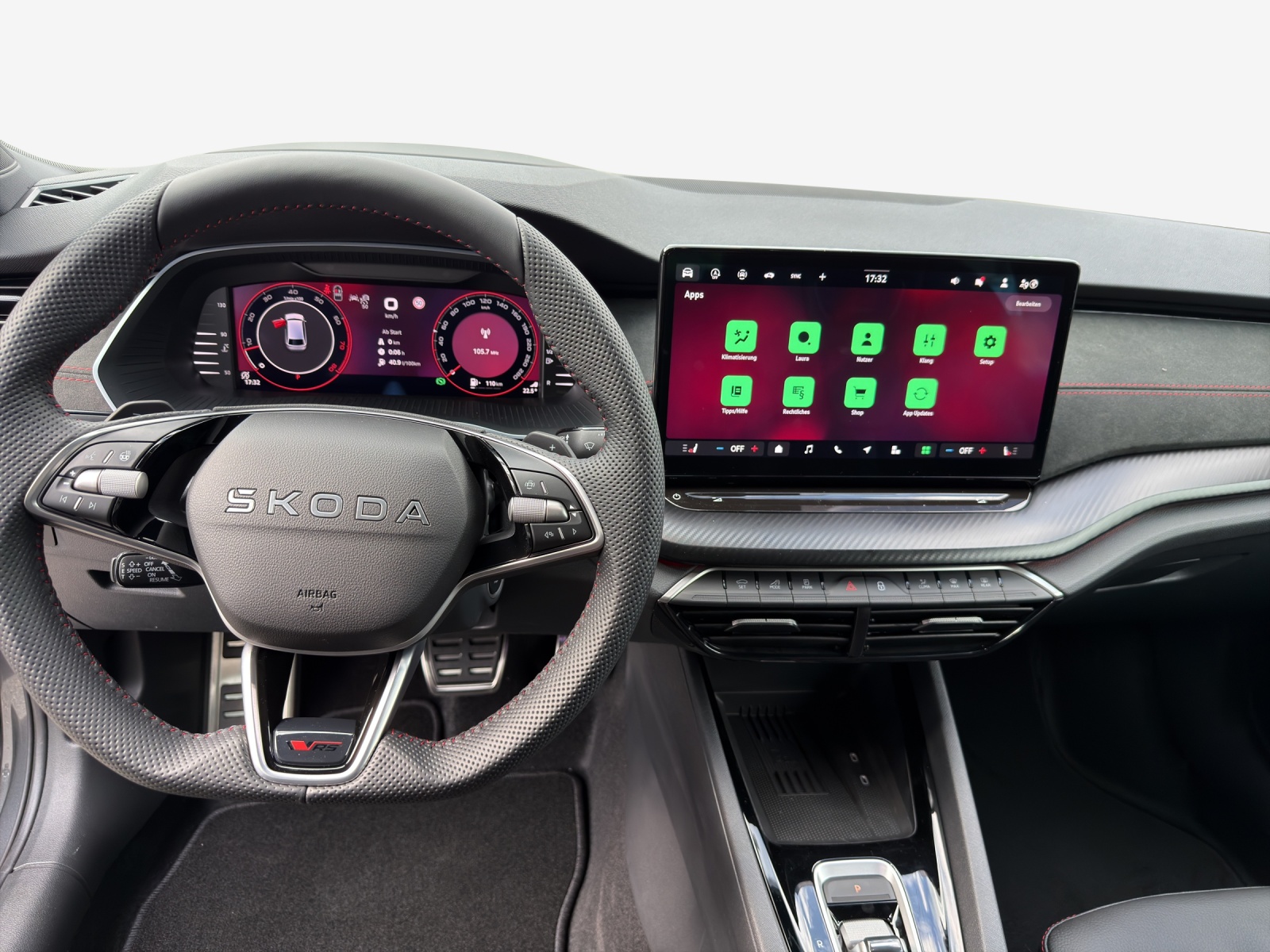 SKODA Octavia Combi 2.0 TSI DSG RS 30 Years Edition-image-10