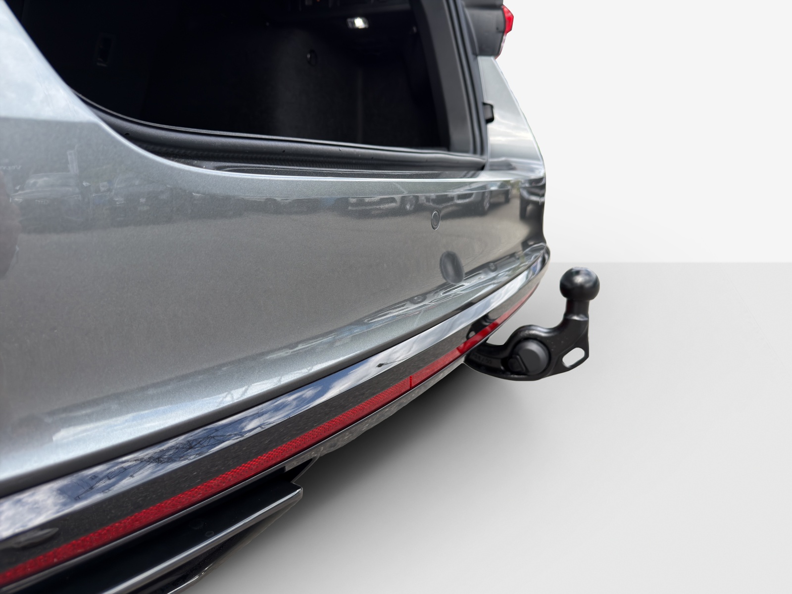 SKODA Octavia Combi 2.0 TSI DSG RS 30 Years Edition-image-15