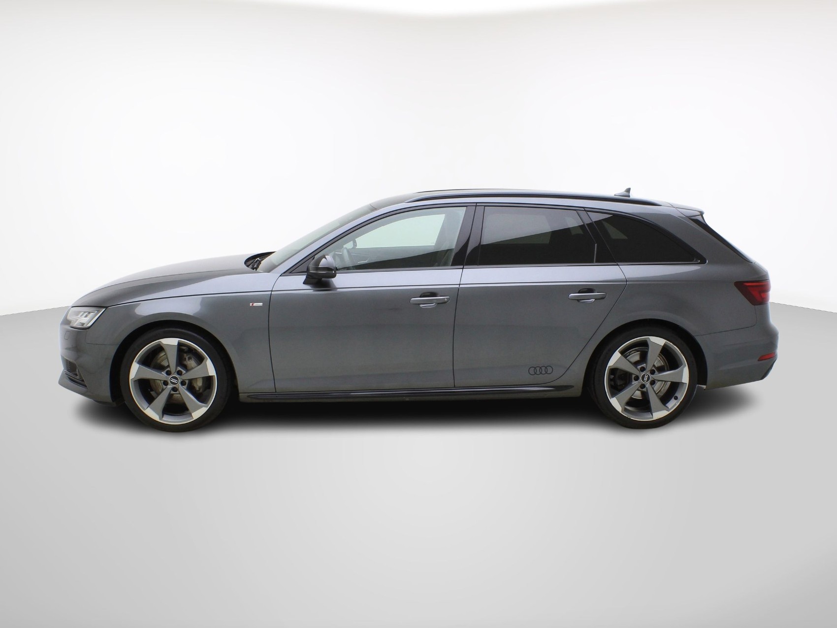 AUDI A4 Avant 2.0 TDI S line quattro S-Tronic-image-2
