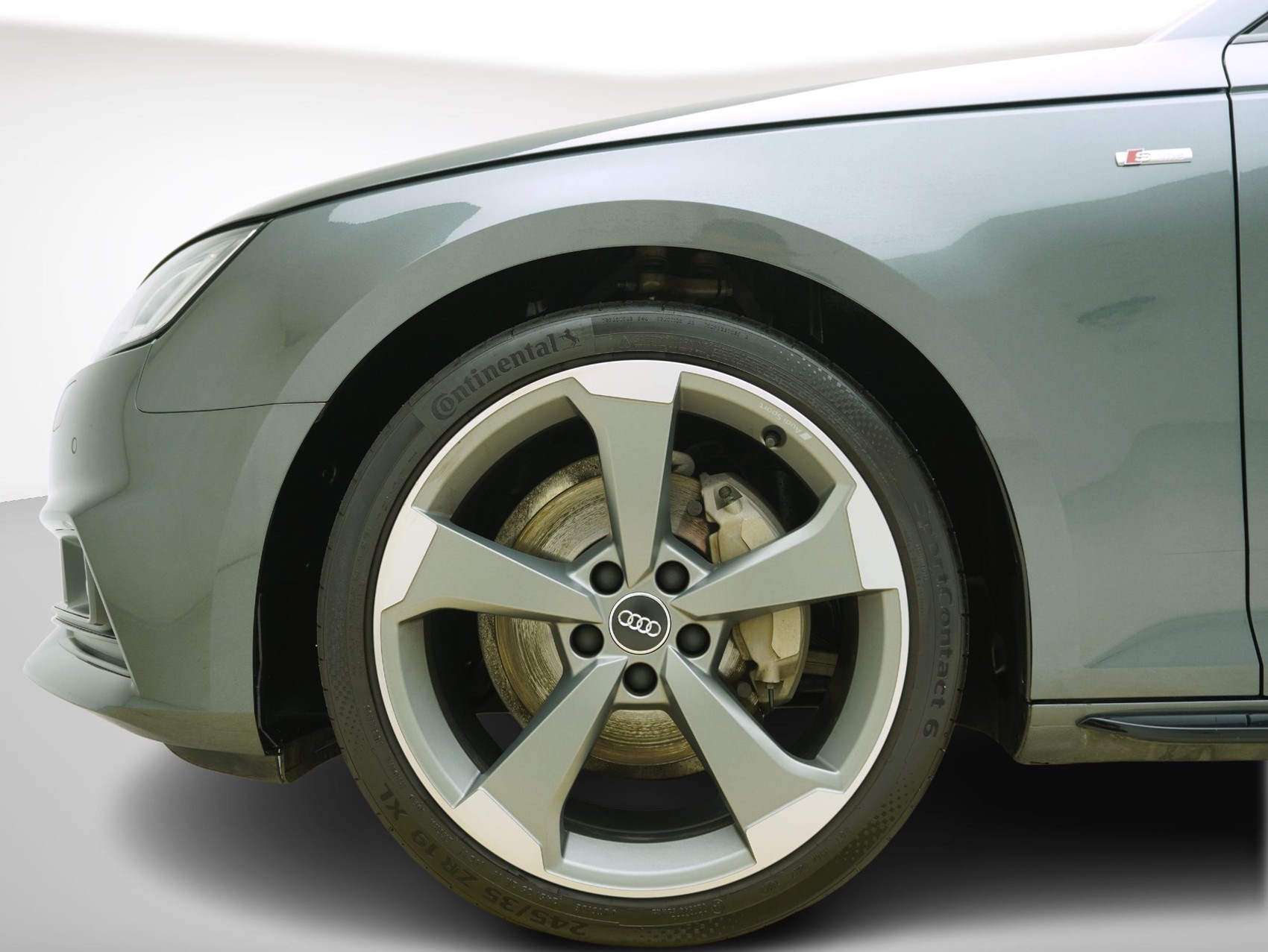 AUDI A4 Avant 2.0 TDI S line quattro S-Tronic-image-6
