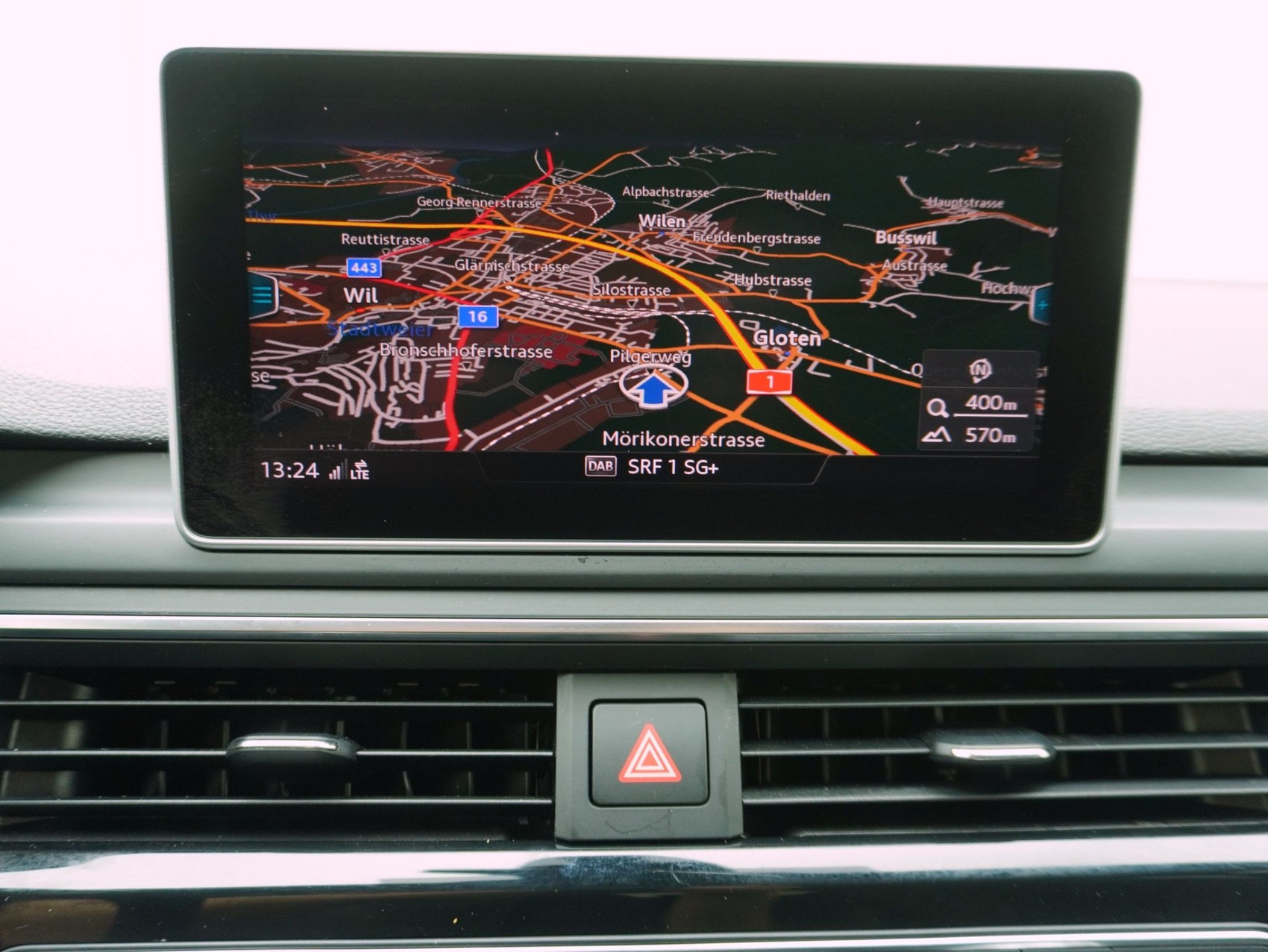 AUDI A4 Avant 2.0 TDI S line quattro S-Tronic-image-21