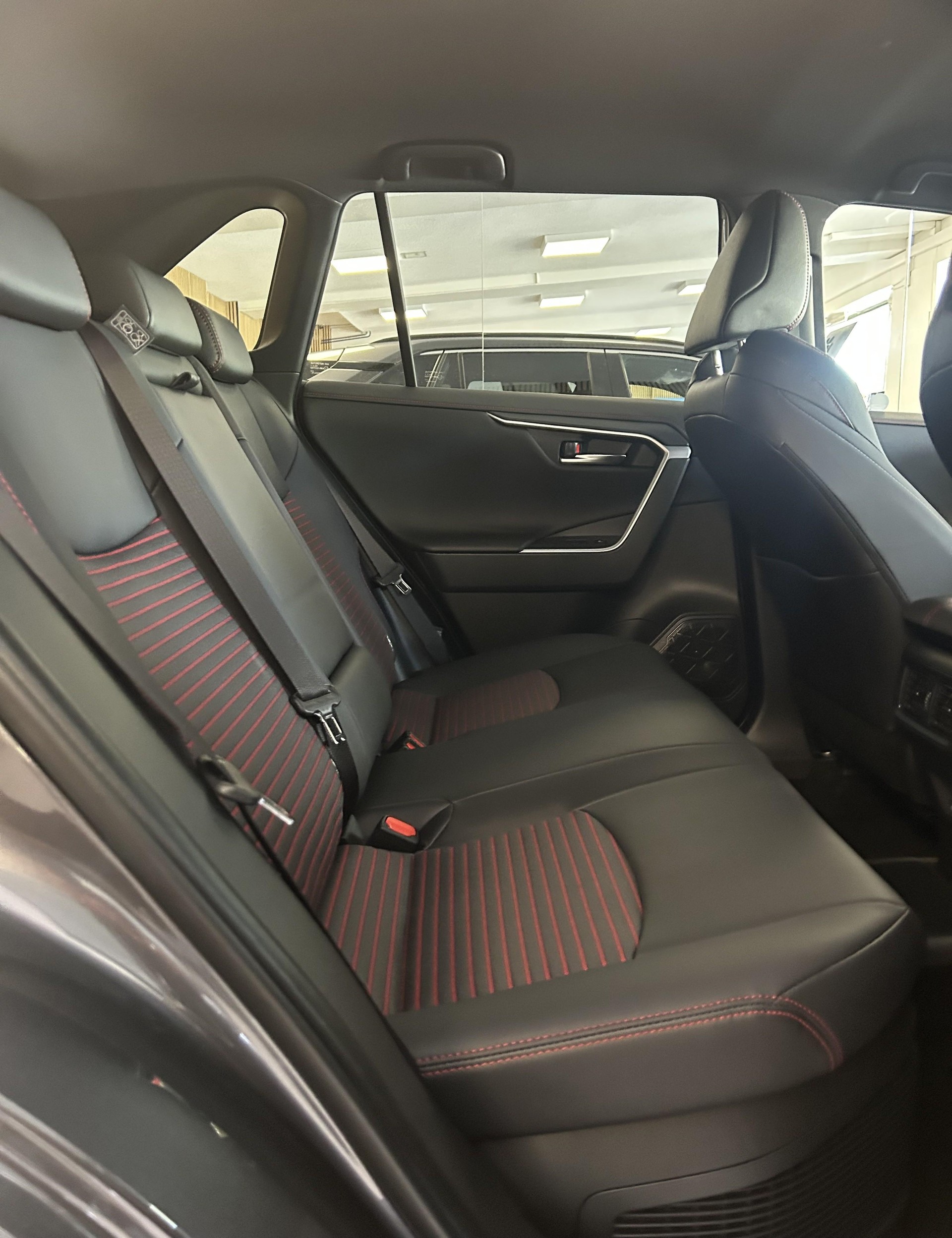 SUZUKI Across 2.5 PHEV Compact Top 4x4-image-16