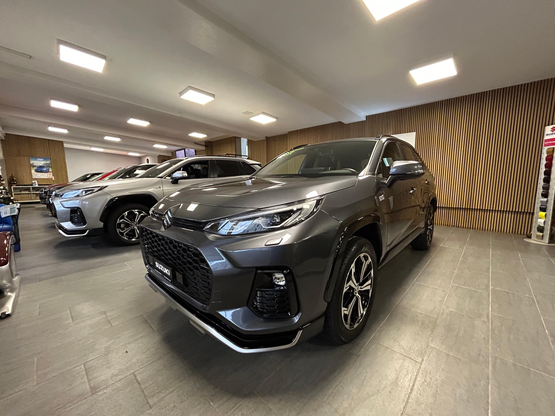 SUZUKI Across 2.5 PHEV Compact Top 4x4-image-4