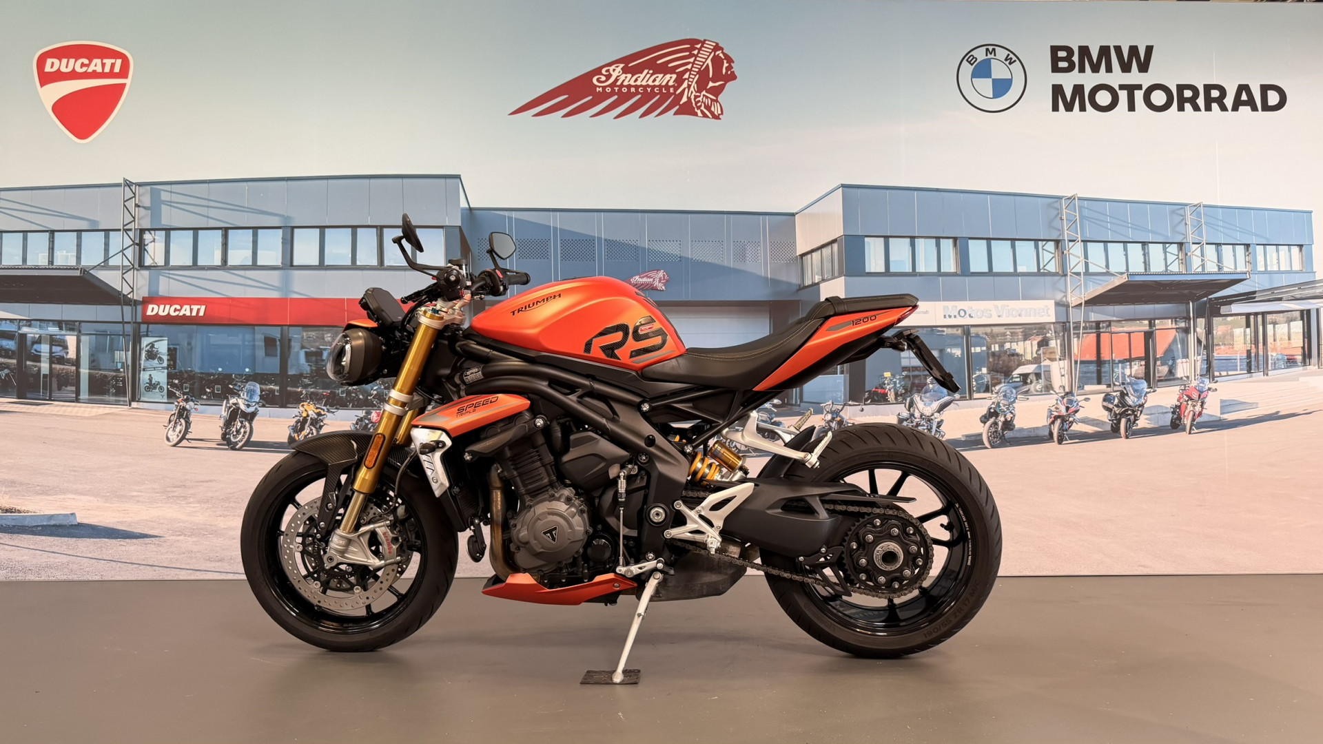 TRIUMPH Speed Triple 1200 RS-showroom-element-2
