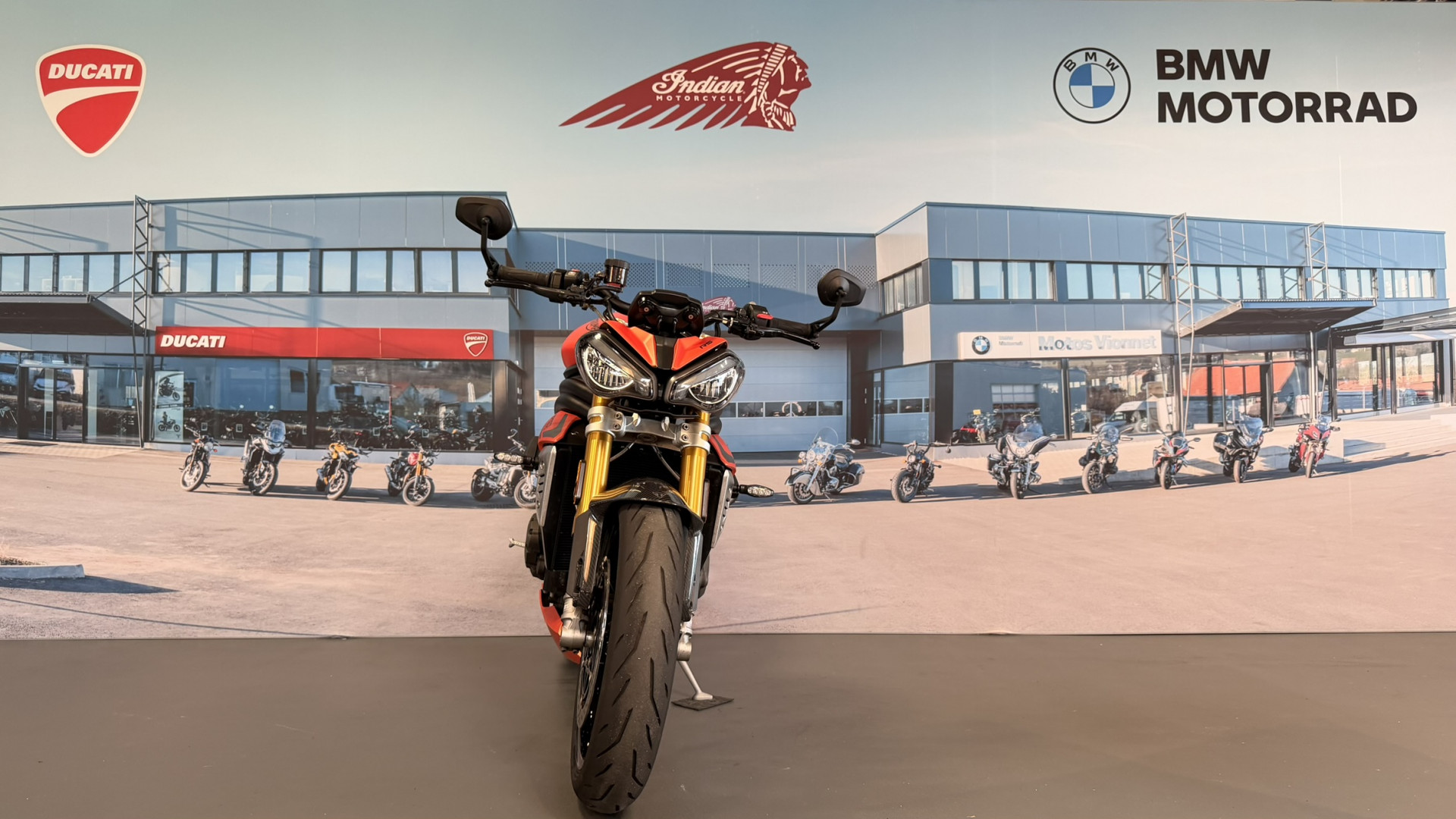TRIUMPH Speed Triple 1200 RS-showroom-element-1