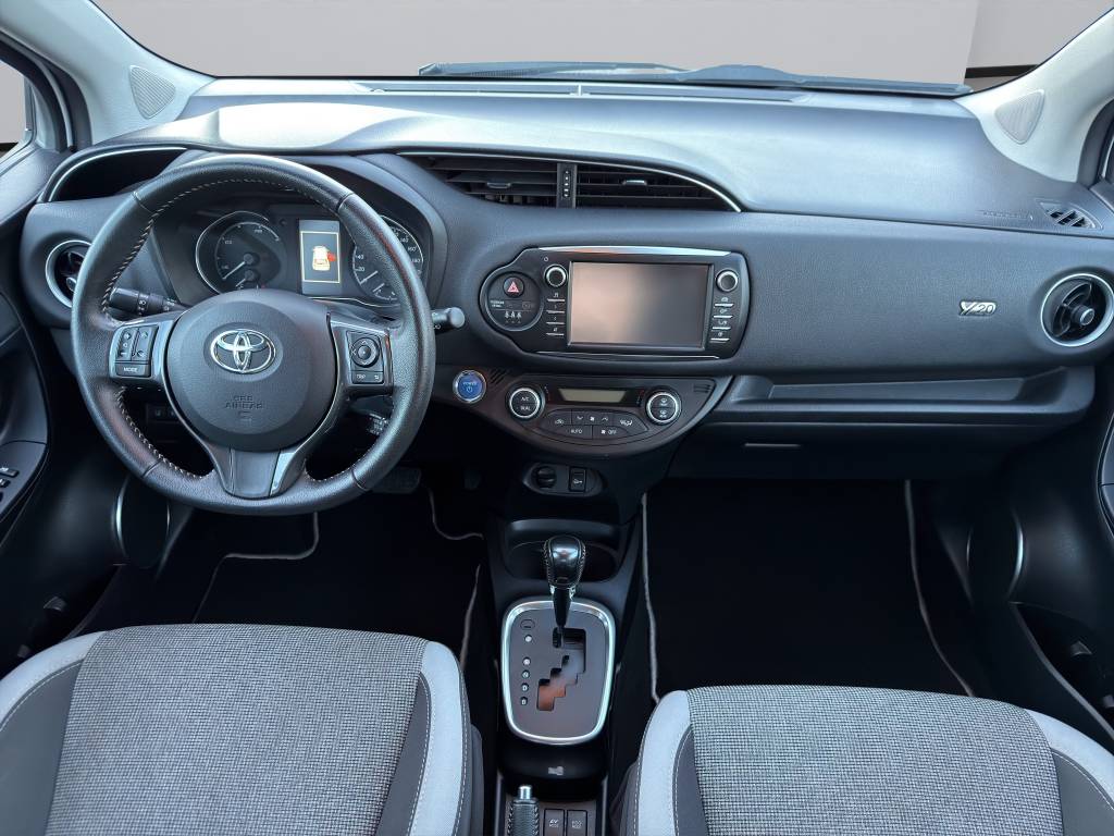 TOYOTA Yaris 1.5 VVT-i Hybrid Y20 e-CVT-image-5