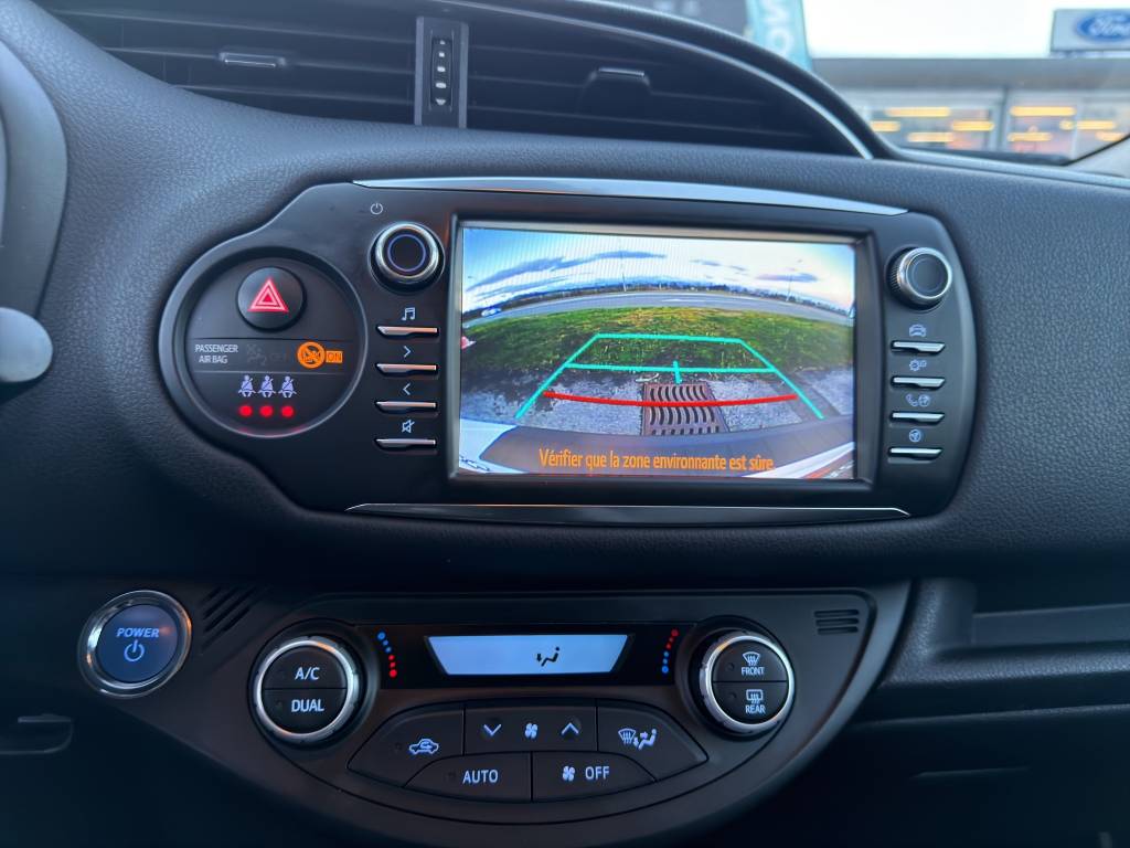 TOYOTA Yaris 1.5 VVT-i Hybrid Y20 e-CVT-image-12