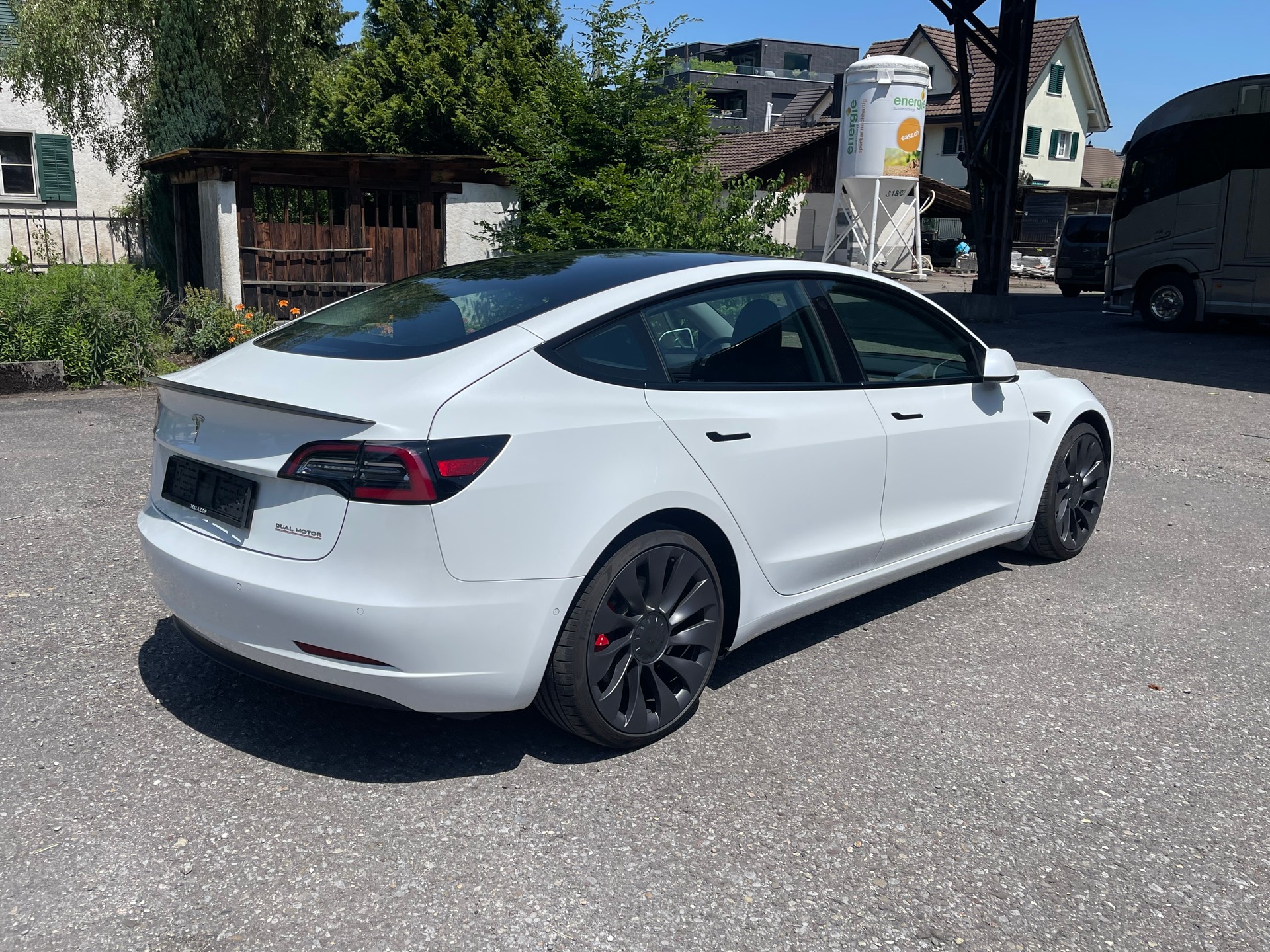 TESLA Model 3 Performance Dual Motor AWD-image-5