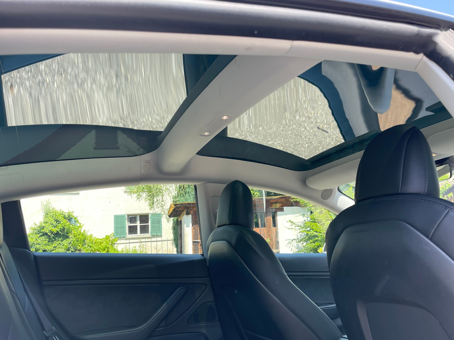 TESLA Model 3 Performance Dual Motor AWD-image-12