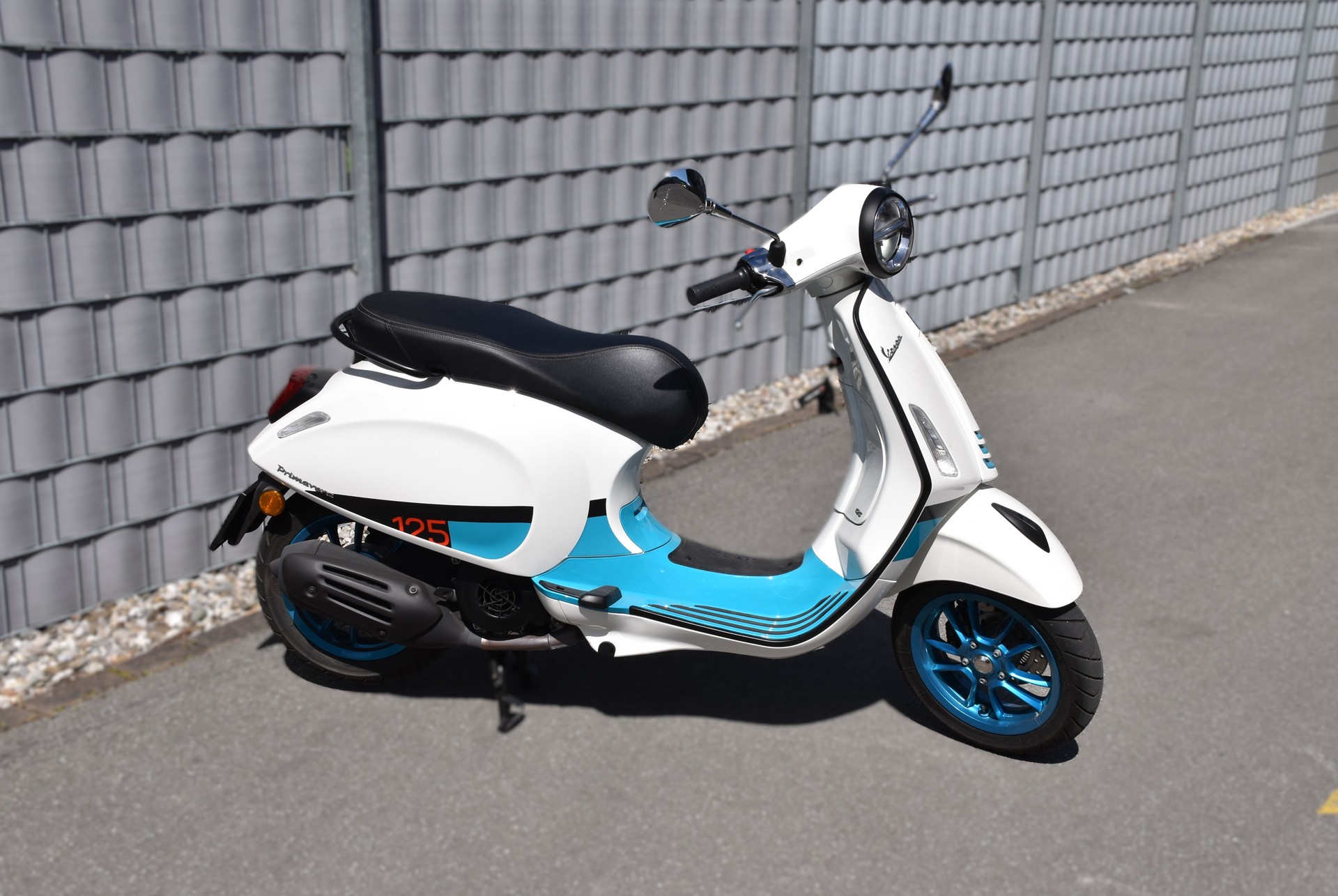 PIAGGIO Vespa 125 Primavera-image-1