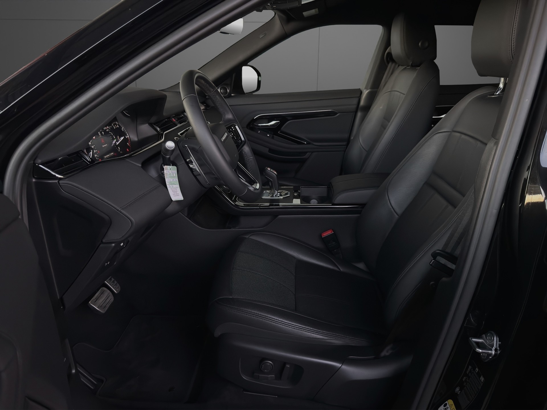 LAND ROVER Range Rover Evoque R-Dynamic P 200 SE AT9 Black-image-5