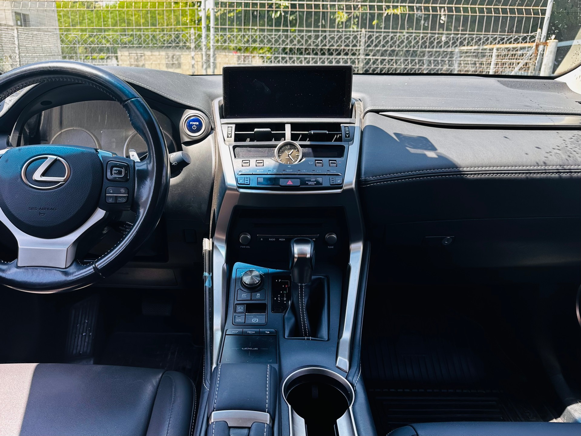 LEXUS 300h Comfort-image-3