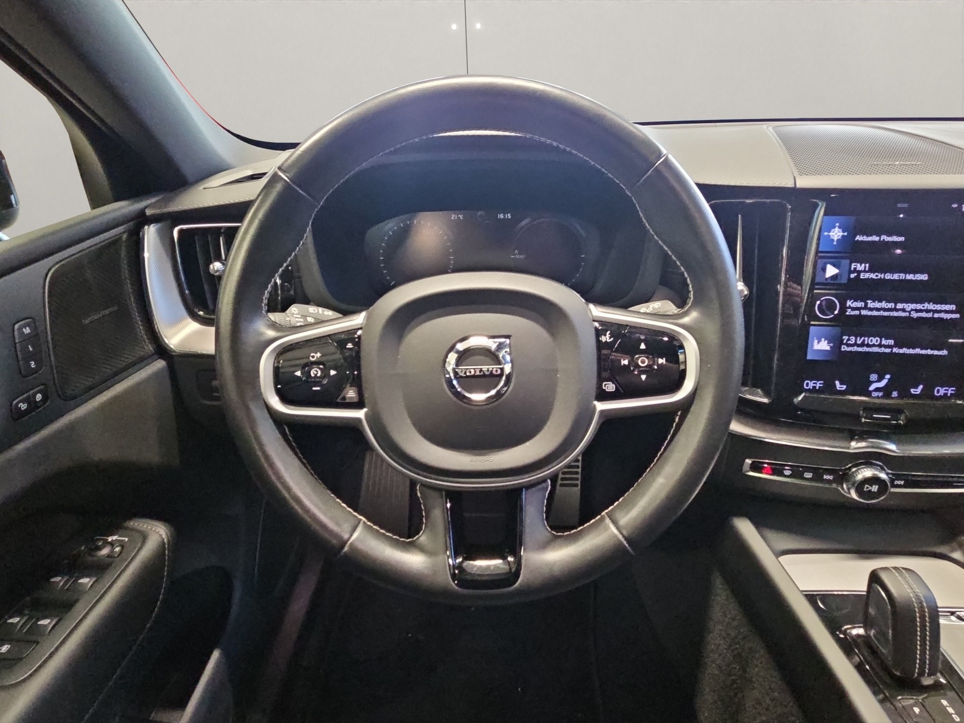 VOLVO XC60 2.0 T6 TE R-Design eAWD-image-10
