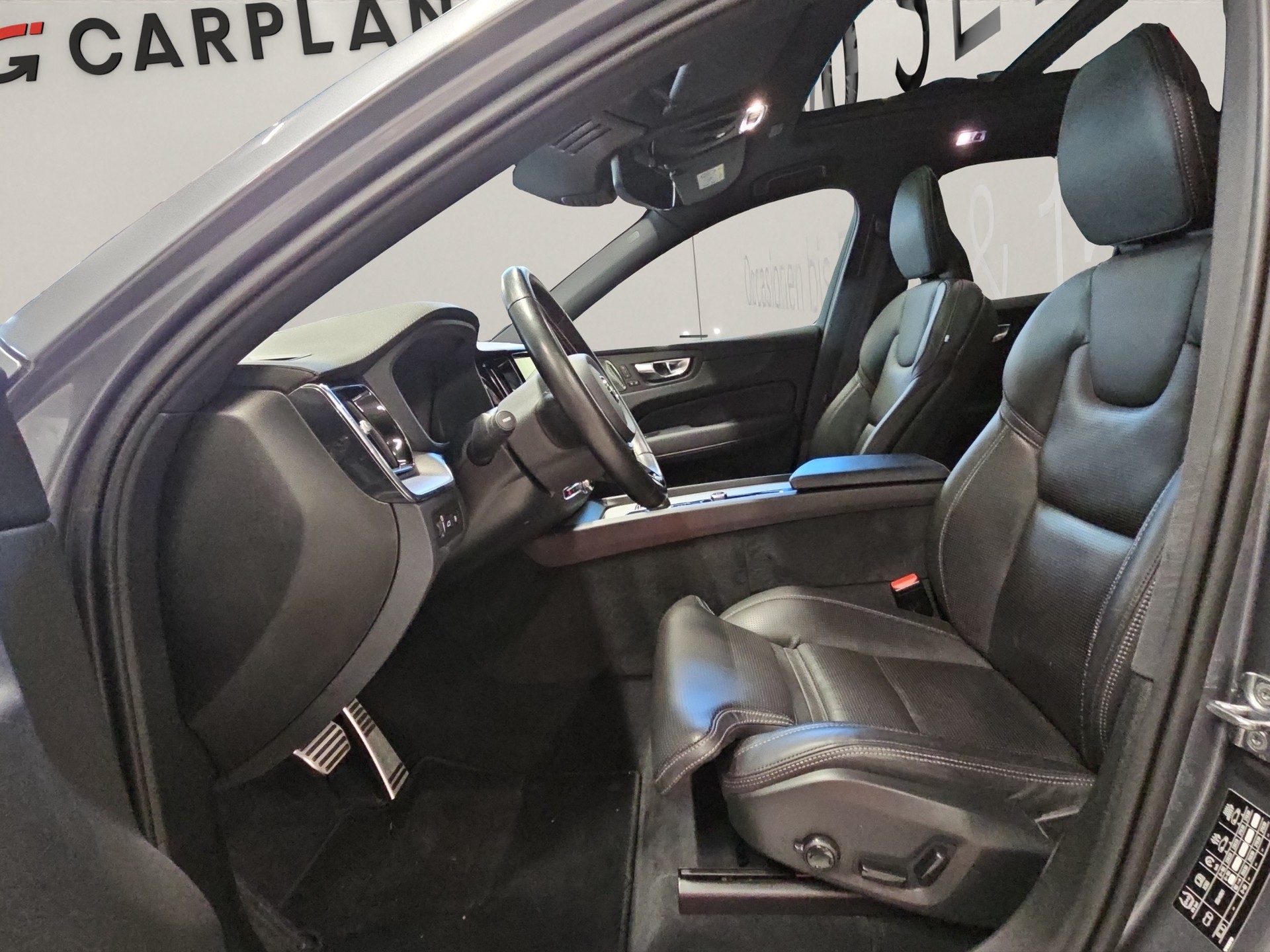 VOLVO XC60 2.0 T6 TE R-Design eAWD-image-7