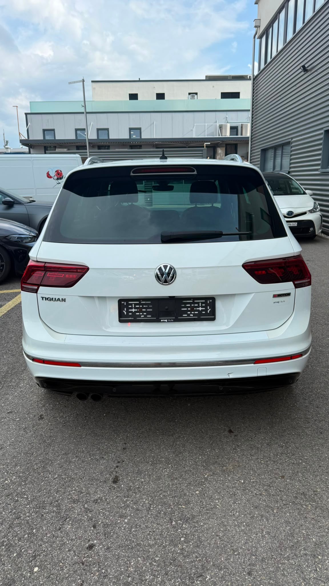 VW Tiguan 2.0TSI 4Motion DSG RL-image-4