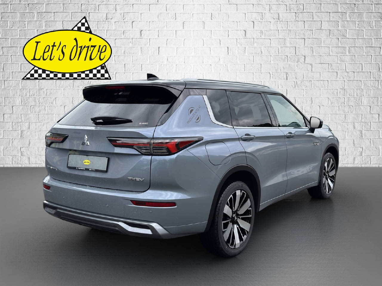 MITSUBISHI Outlander 2.4 PHEV Instyle 4x4-image-5