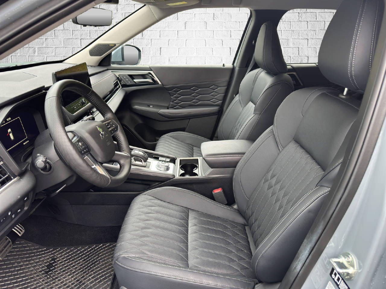 MITSUBISHI Outlander 2.4 PHEV Instyle 4x4-image-6