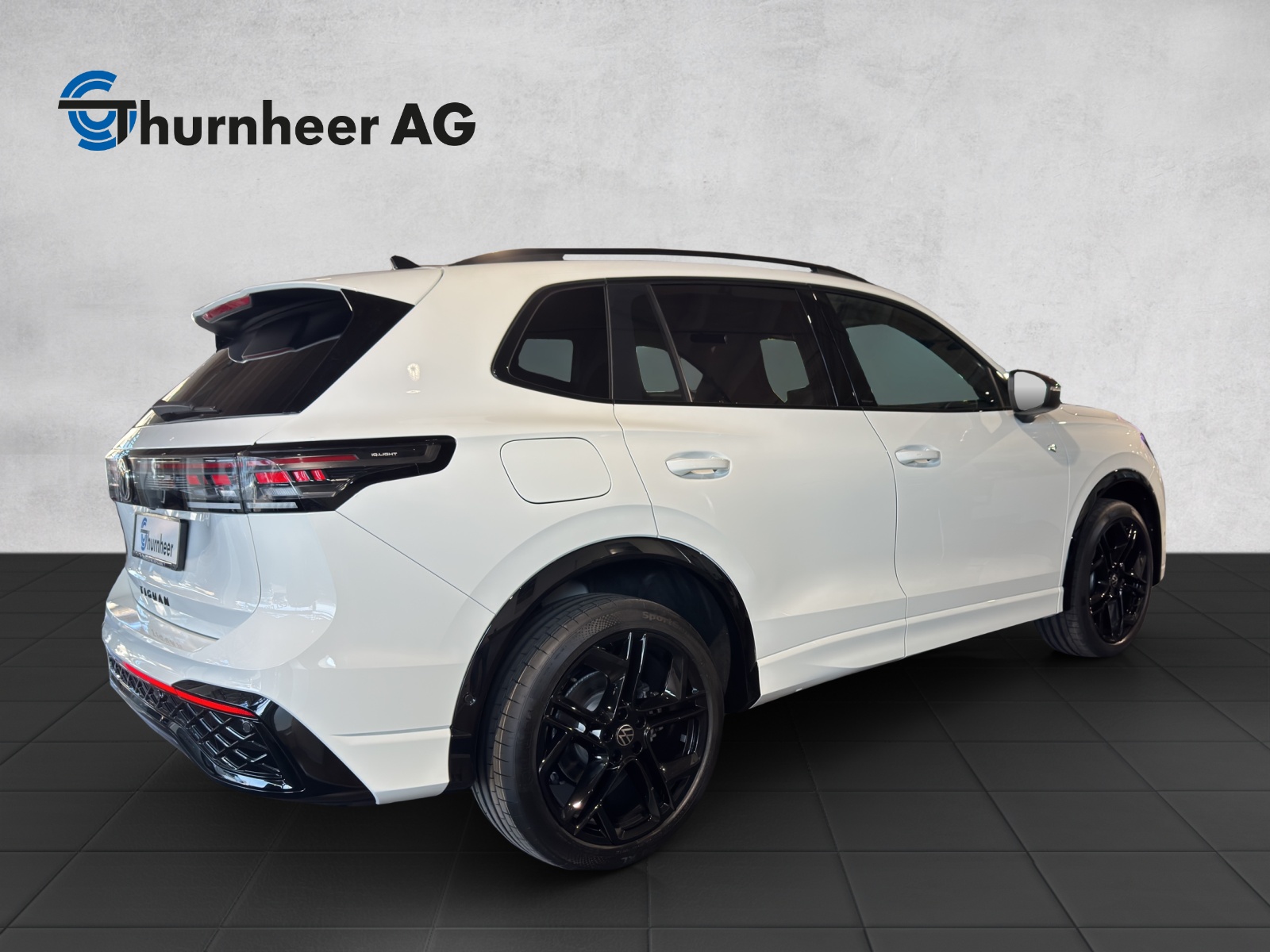 VW Tiguan 2.0 TSI United DSG 4Motion-image-5