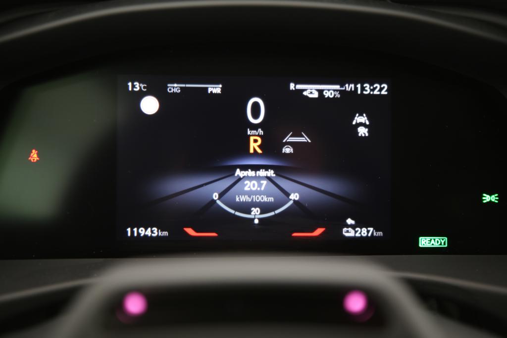 LEXUS RZ 450e Comfort-image-13