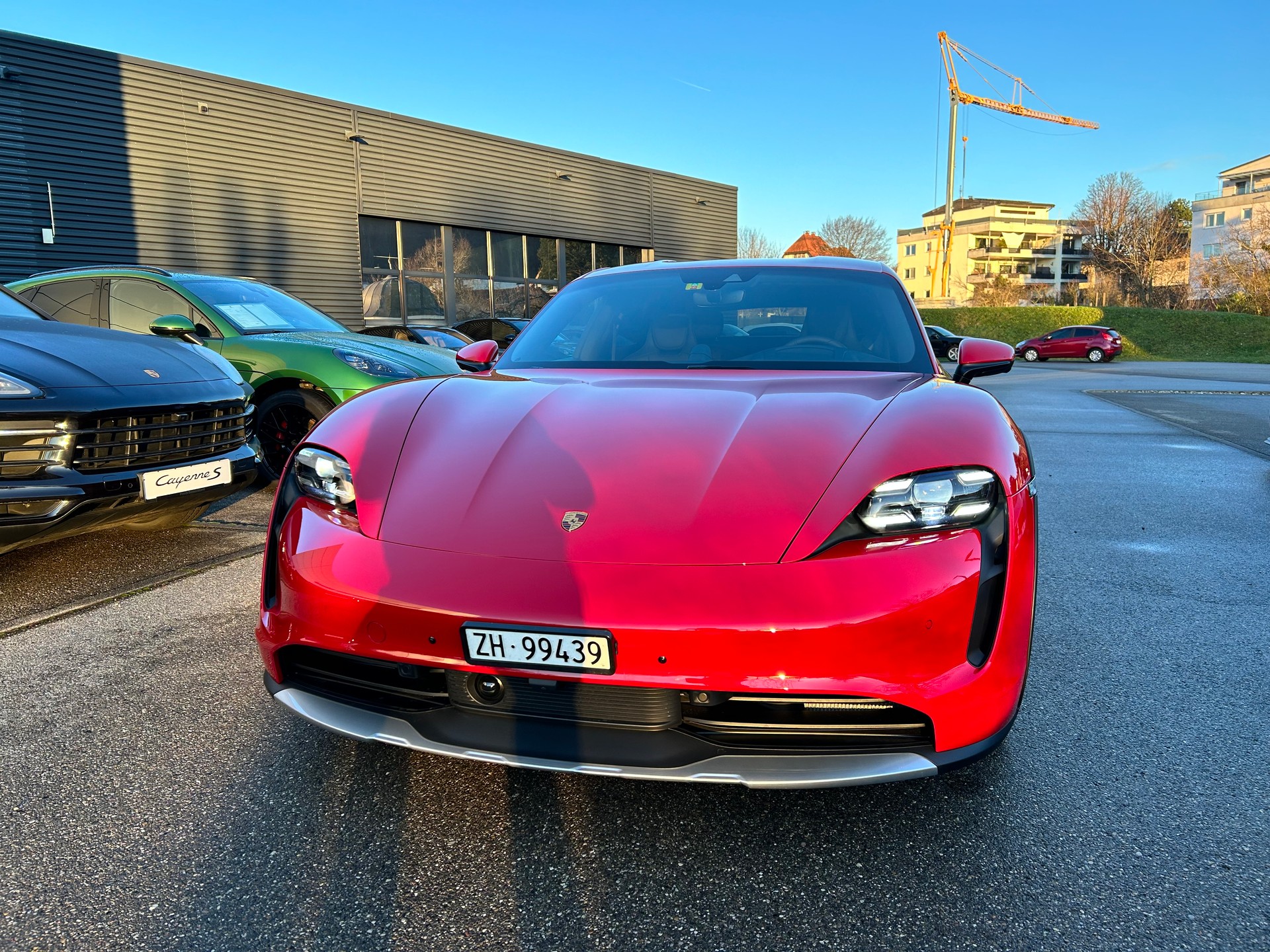 PORSCHE 4S Cross Turismo-image-1