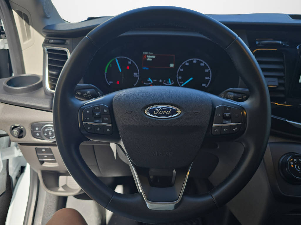 FORD E-Transit Van 350 L3H2 68kWh Trend-image-9