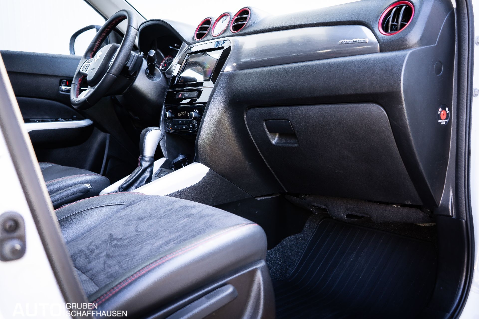 SUZUKI Vitara 1.4 Boosterjet Piz Sulai Top Automatic-image-13