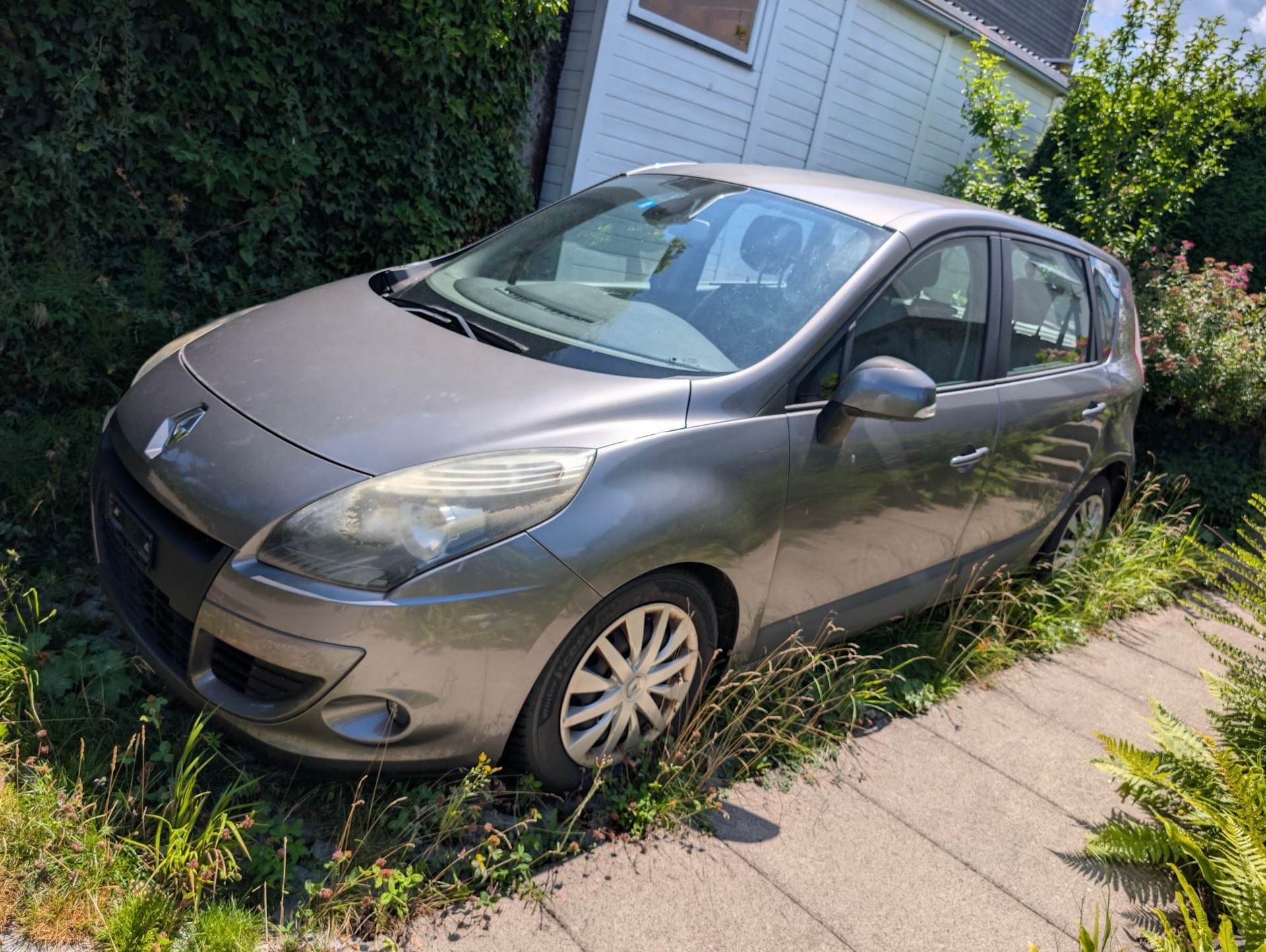 RENAULT Scénic 1.5 dCi Expression-image-0