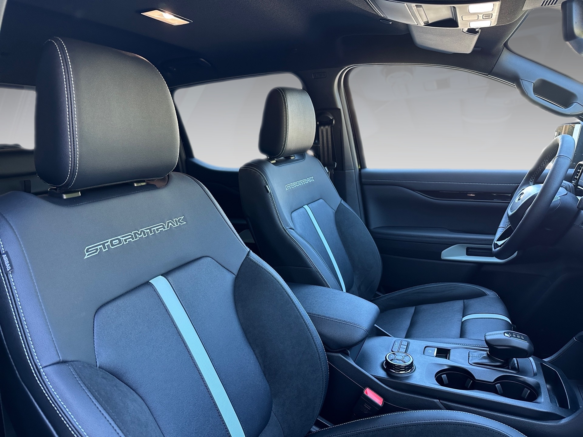 FORD Ranger Stormtrak 2.3 Eco Boost e-4WD Automat-image-7