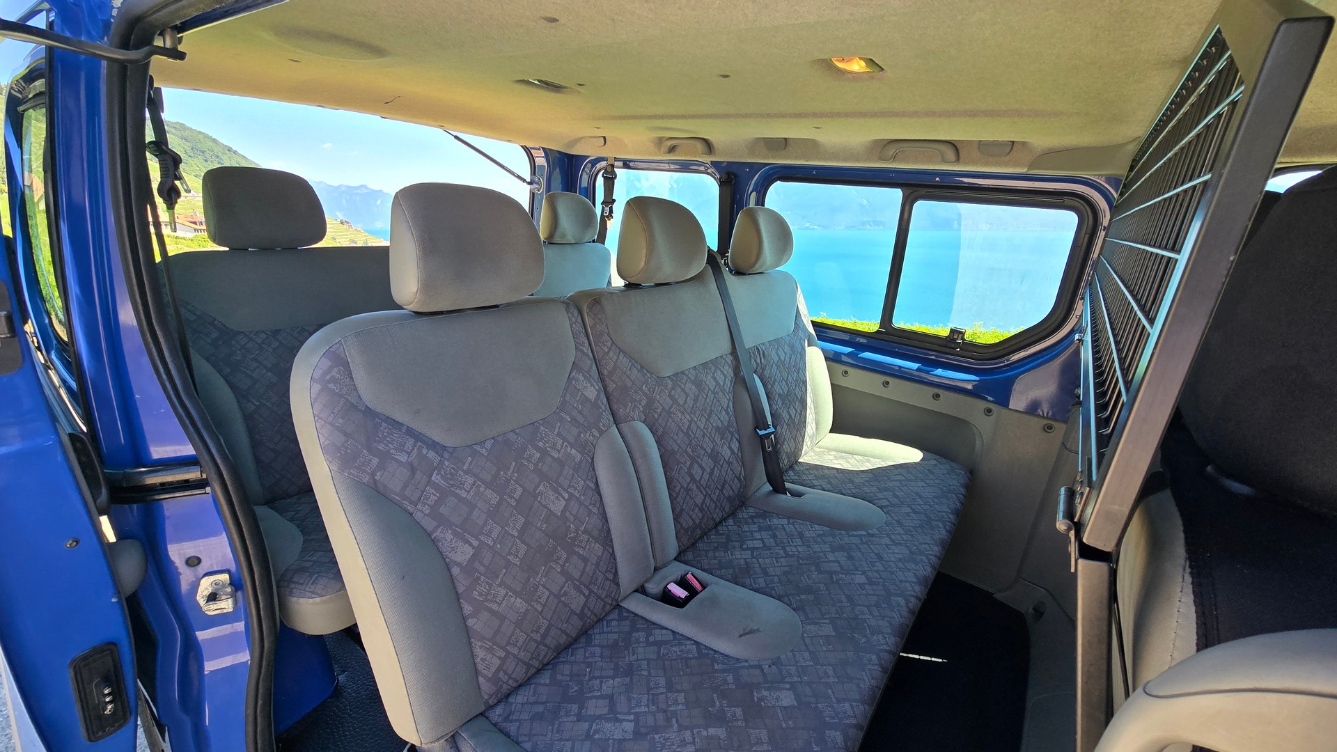 OPEL Vivaro 2.5 CDTI 2.7t-image-12