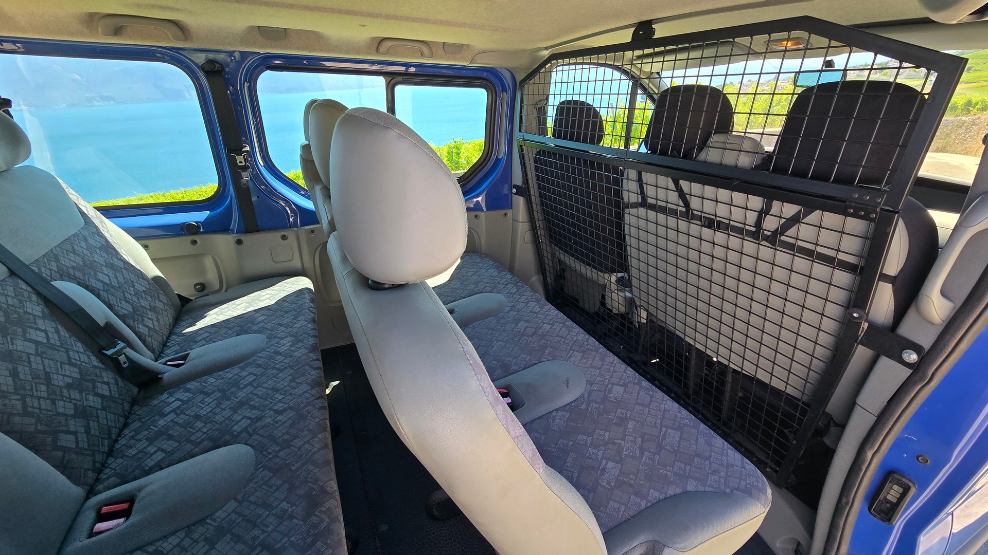 OPEL Vivaro 2.5 CDTI 2.7t-image-11