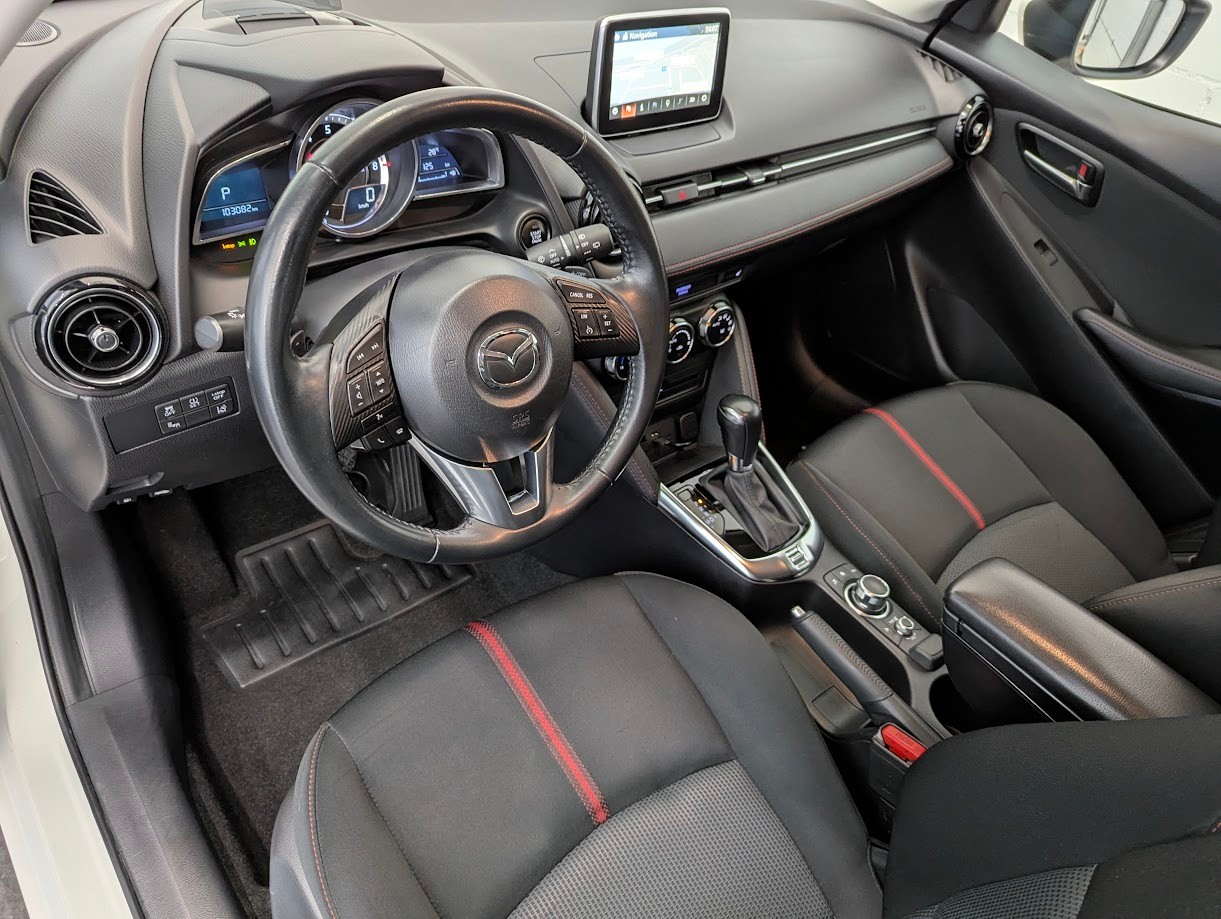 MAZDA 2 1.5i 16V 90PS Revolution Automat*FRISCH AB MFK+SERVICE+12MT GAR NAVI LED KLIMA SITZHEIZUNG ASSISTS-image-4
