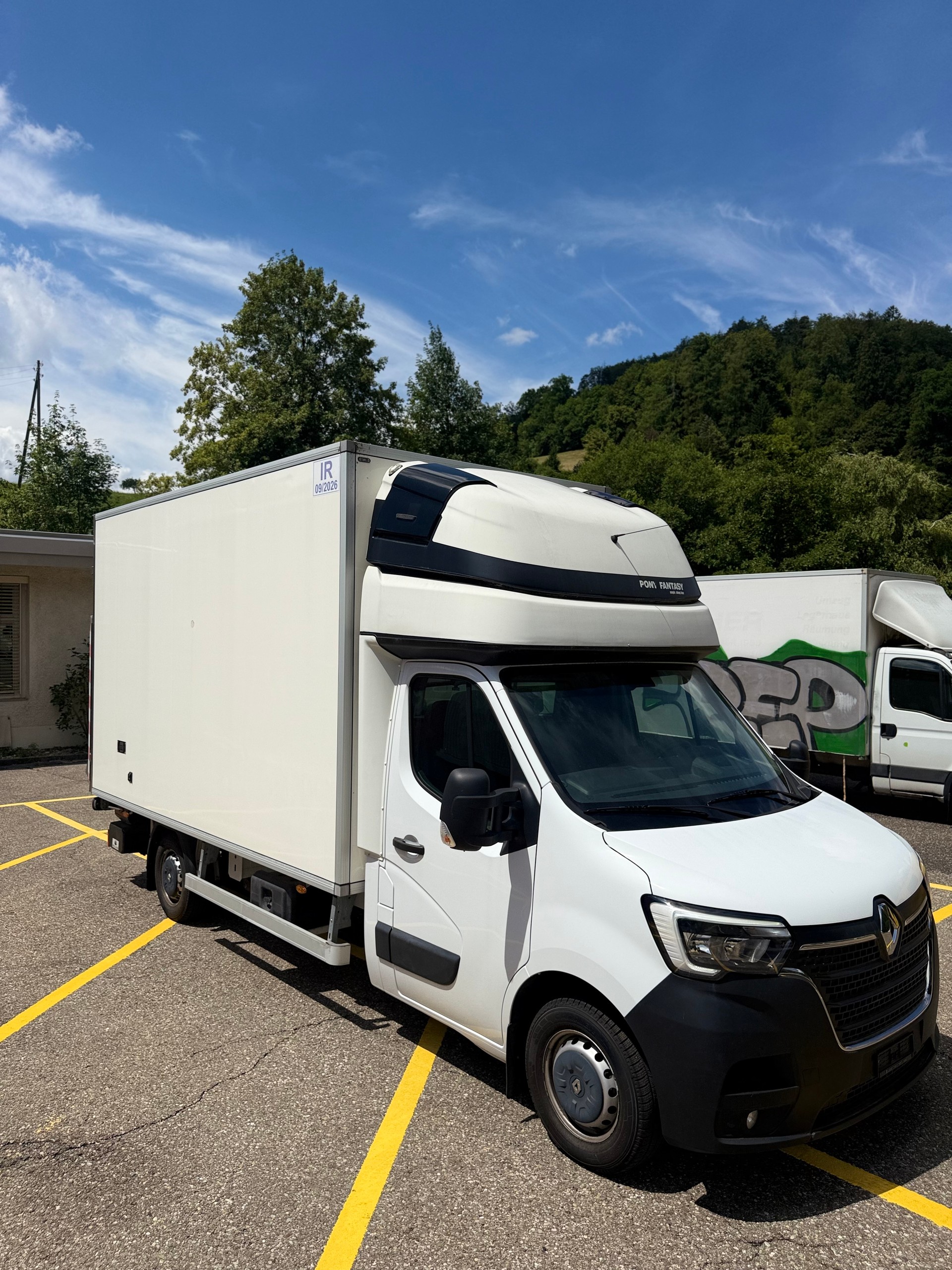 RENAULT Liferwagen-image-1