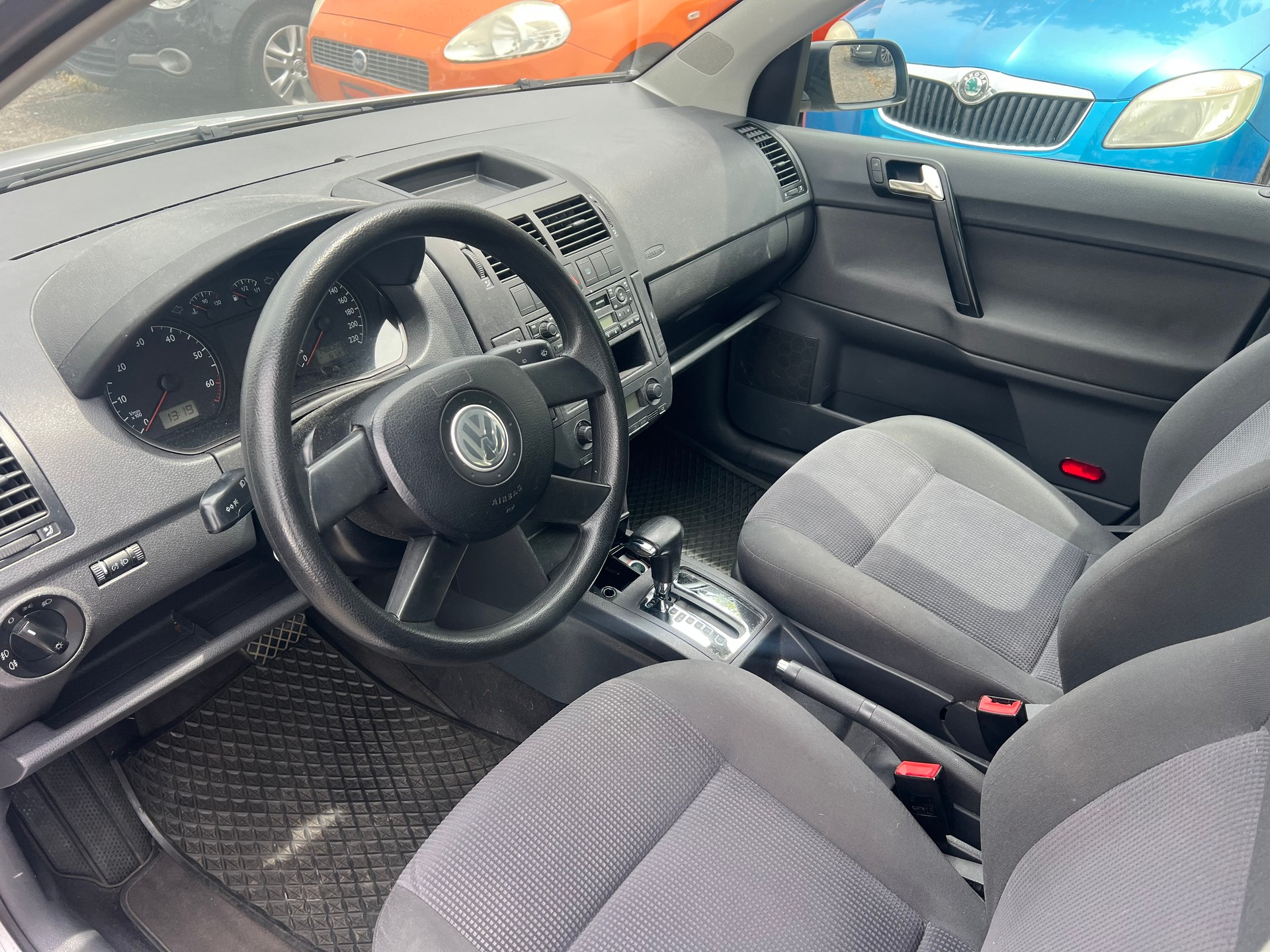 VW Polo 1.4 16V Comfortline-image-6