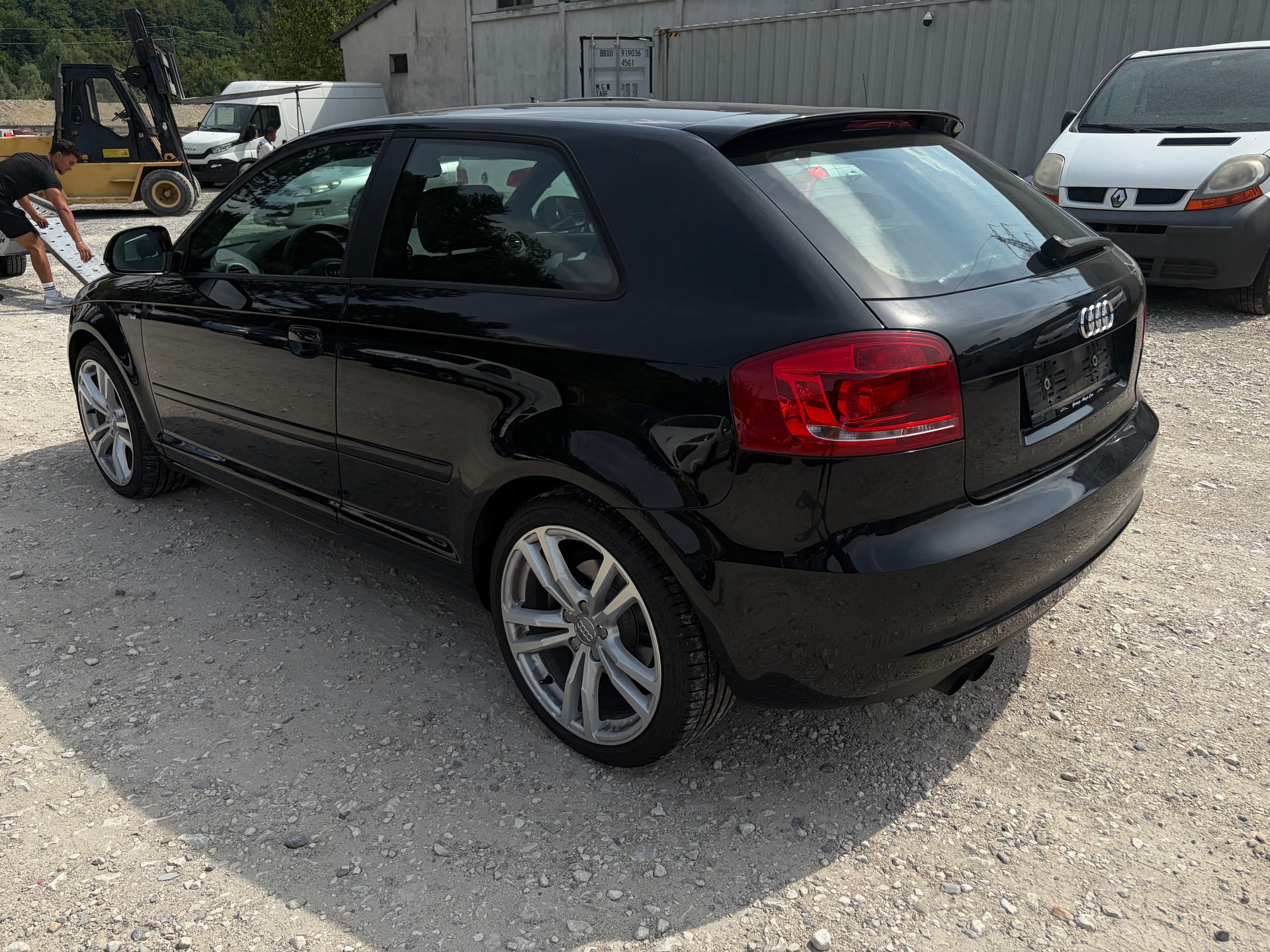 AUDI A3 2.0 TFSI Attraction-image-2