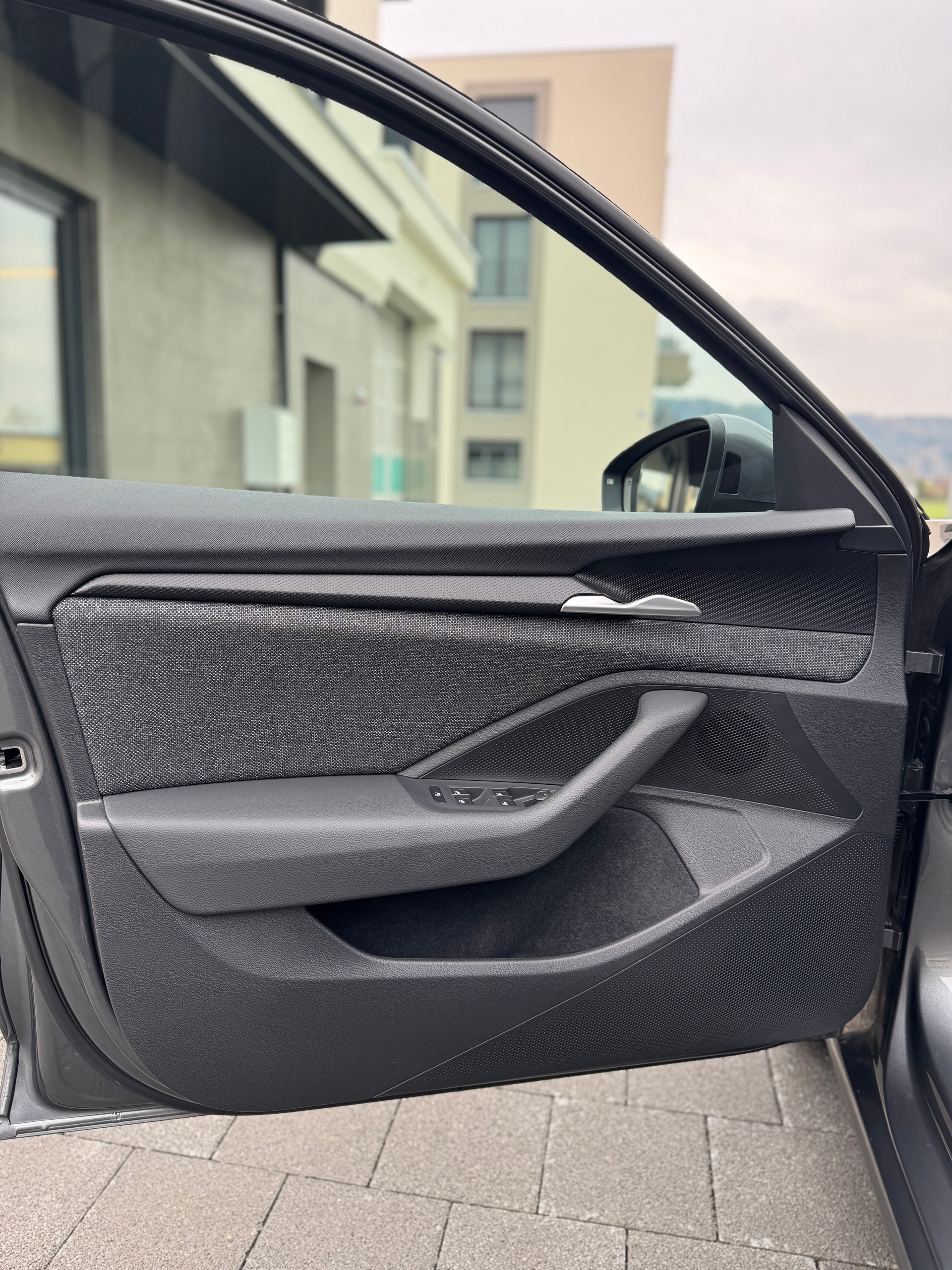SKODA Superb Combi 1.5 TSI PHEV Selection DSG-image-14