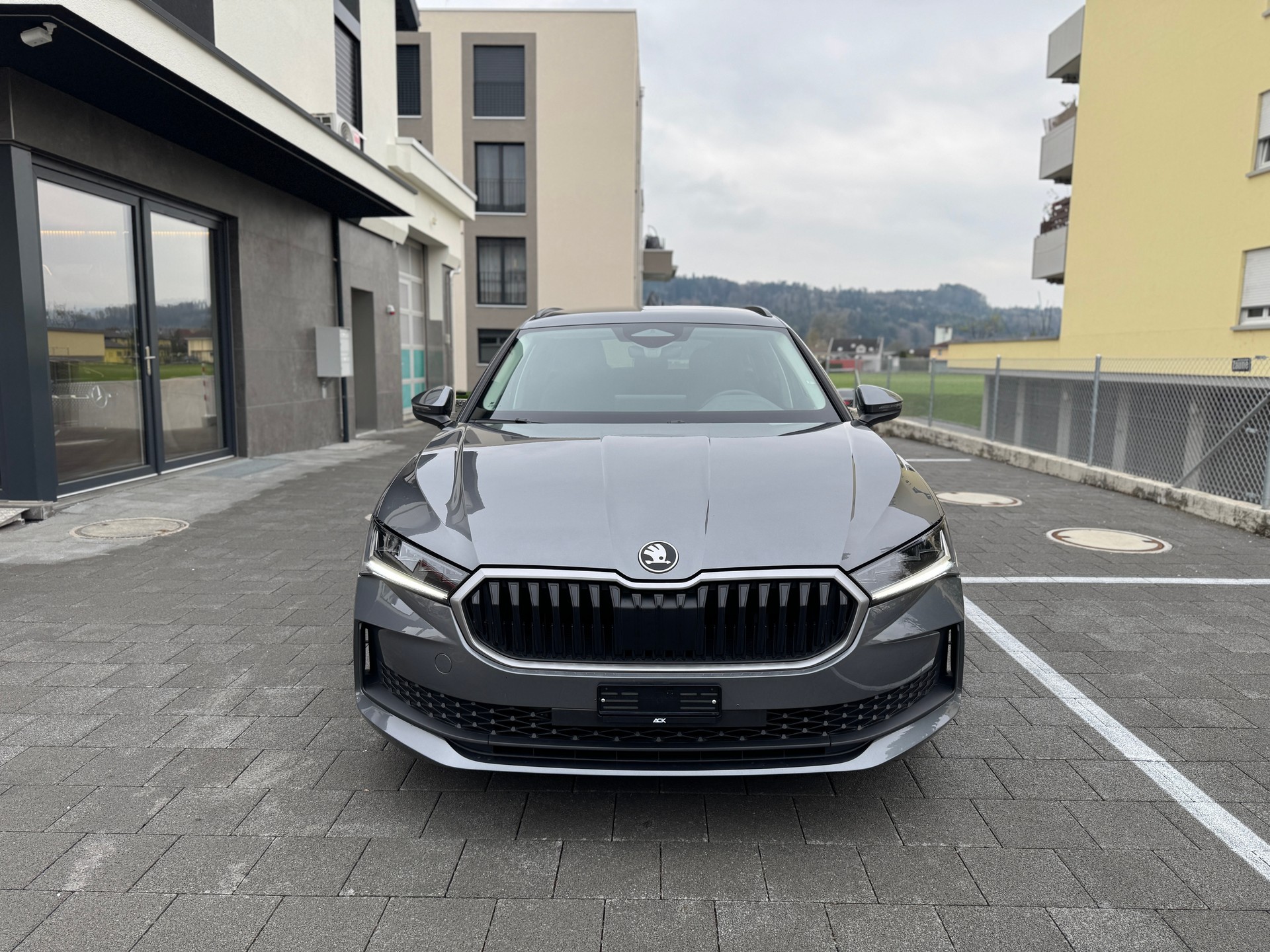 SKODA Superb Combi 1.5 TSI PHEV Selection DSG-image-7