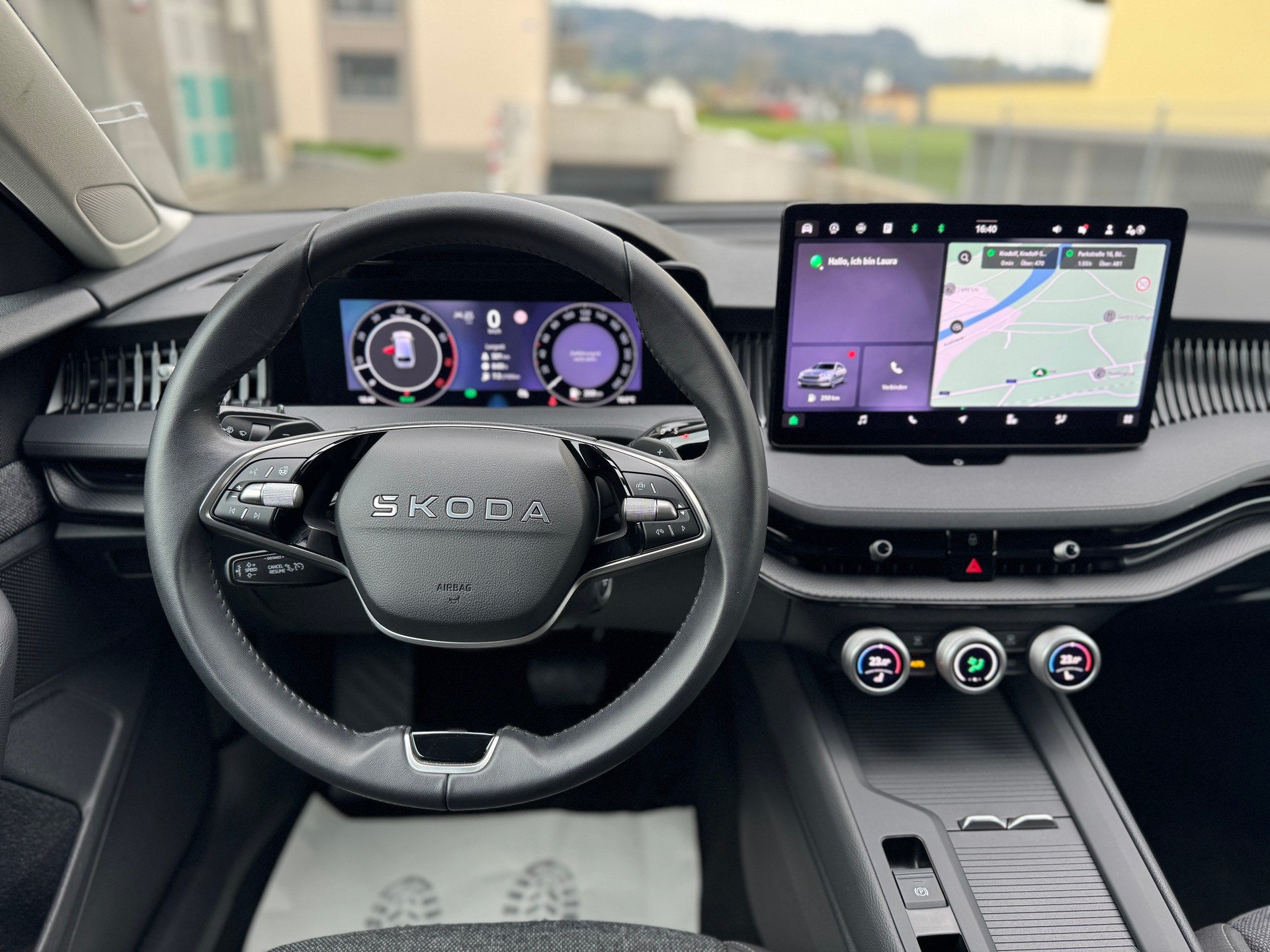 SKODA Superb Combi 1.5 TSI PHEV Selection DSG-image-10