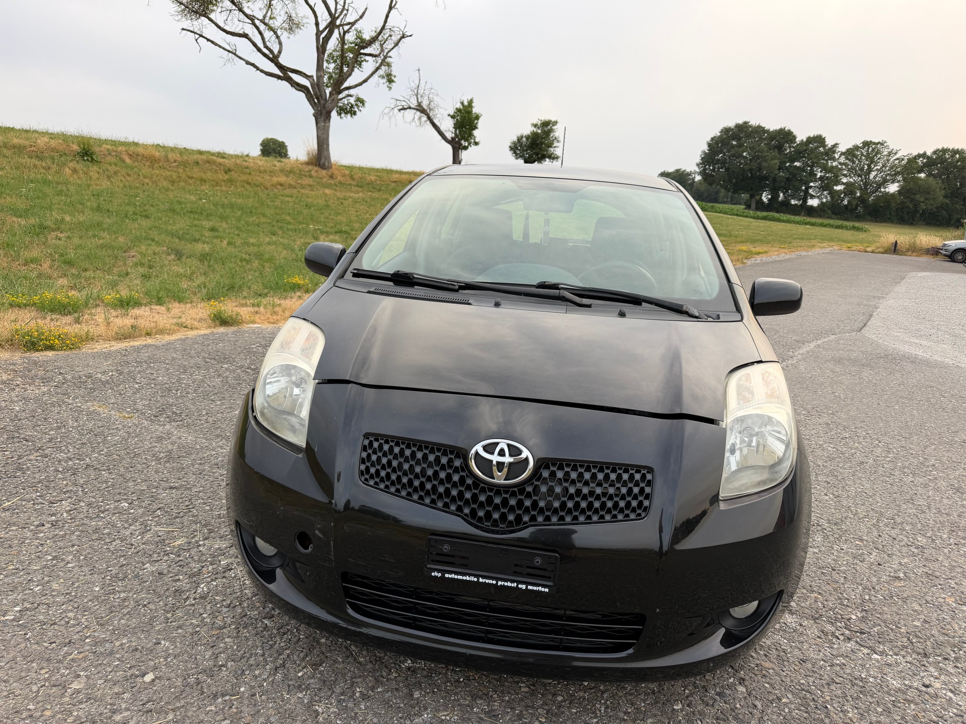 TOYOTA Yaris 1.3 Linea Sol-image-0