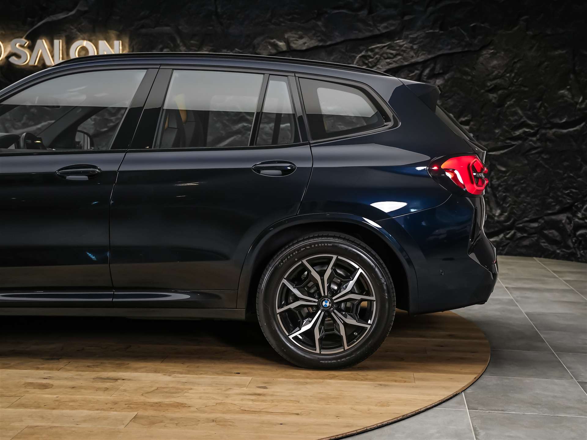 BMW X3 xDrive 20i M Sport *Panorama*Sitzheizung*Leder Vernasca*-image-19