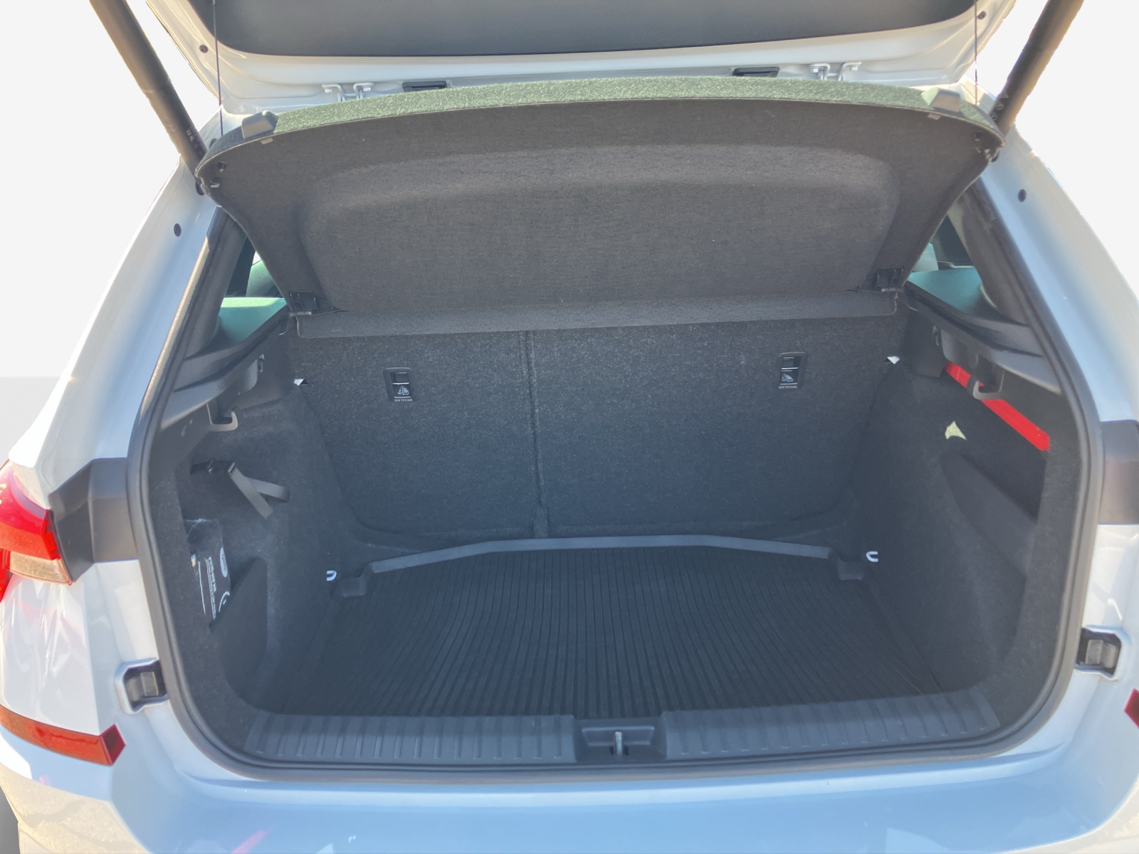 SKODA Kamiq 1.0 TSI Monte Carlo DSG-image-12