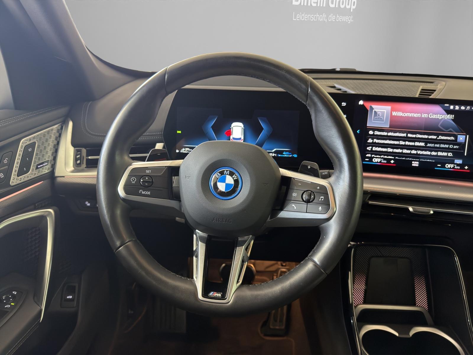 BMW X1 30e xDrive paddles-image-11