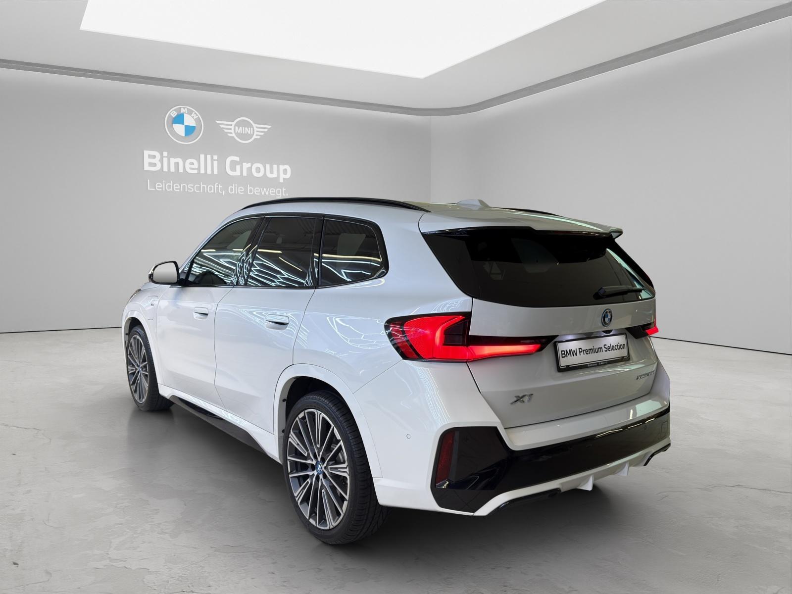 BMW X1 30e xDrive paddles-image-14