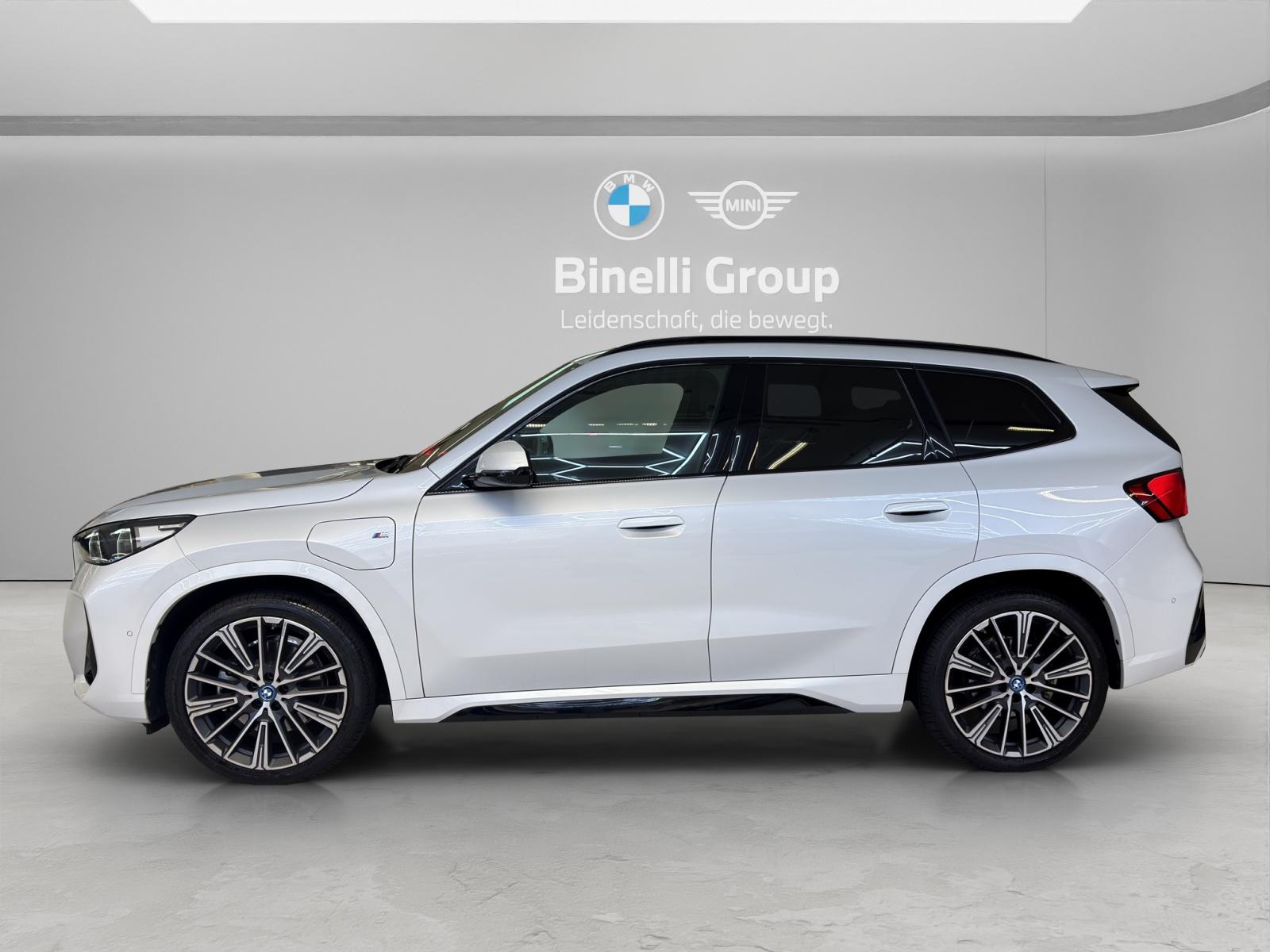 BMW X1 30e xDrive paddles-image-3